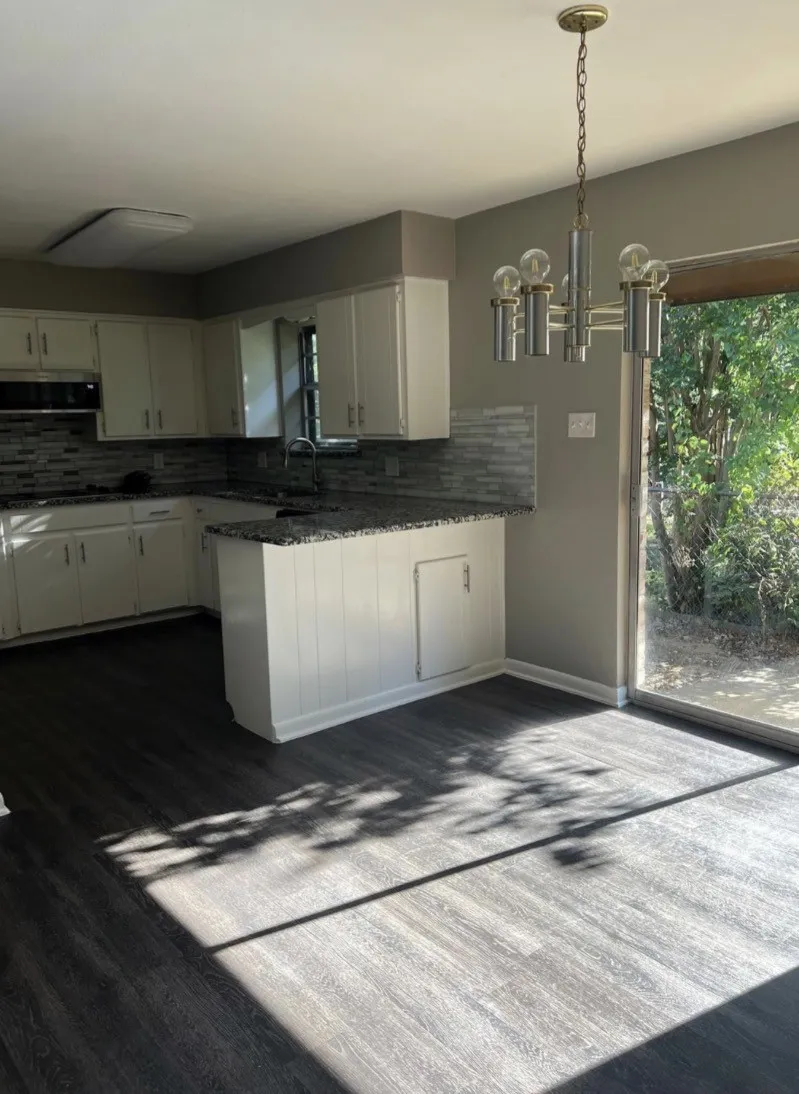 Single Family Residence For Rent in Tarrant County , 2936 Hunting Drive, Fort Worth, Texas 76119, 4 Bedroom, 2 Bathroom, 2 Garage spaces, 1,710 Sqft, built in 1973, mls#21372169, Real Estate Agent in Fort Worth, Homes For Rent in Tarrant county, Homes For Rent in Fort Worth, Realtor in Fort Worth Texas, Real Estate Brokerage Independent Realty Texas, Luminita Cordes Realtor