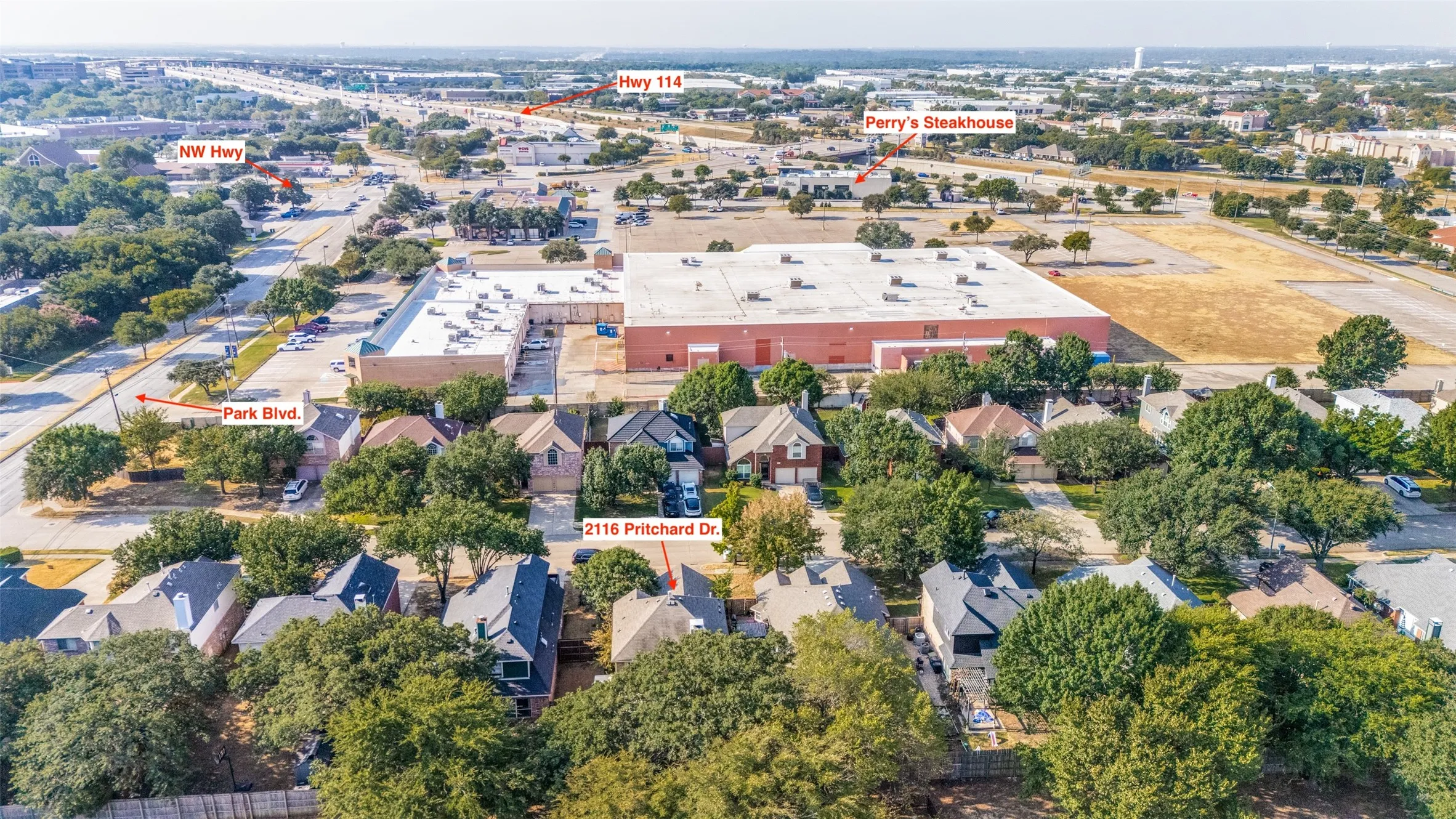 Single Family Residence For Sale in Tarrant County , 2116 Pritchard Drive, Grapevine, Texas 76051, 3 Bedroom, 3 Bathroom, 2 Garage spaces, 1,858 Sqft, built in 1999, mls#21371972, Real Estate Agent in Grapevine, Homes For Sale in Tarrant county, Homes For Sale in Grapevine, Realtor in Grapevine Texas, Real Estate Brokerage Independent Realty Texas, Luminita Cordes Realtor