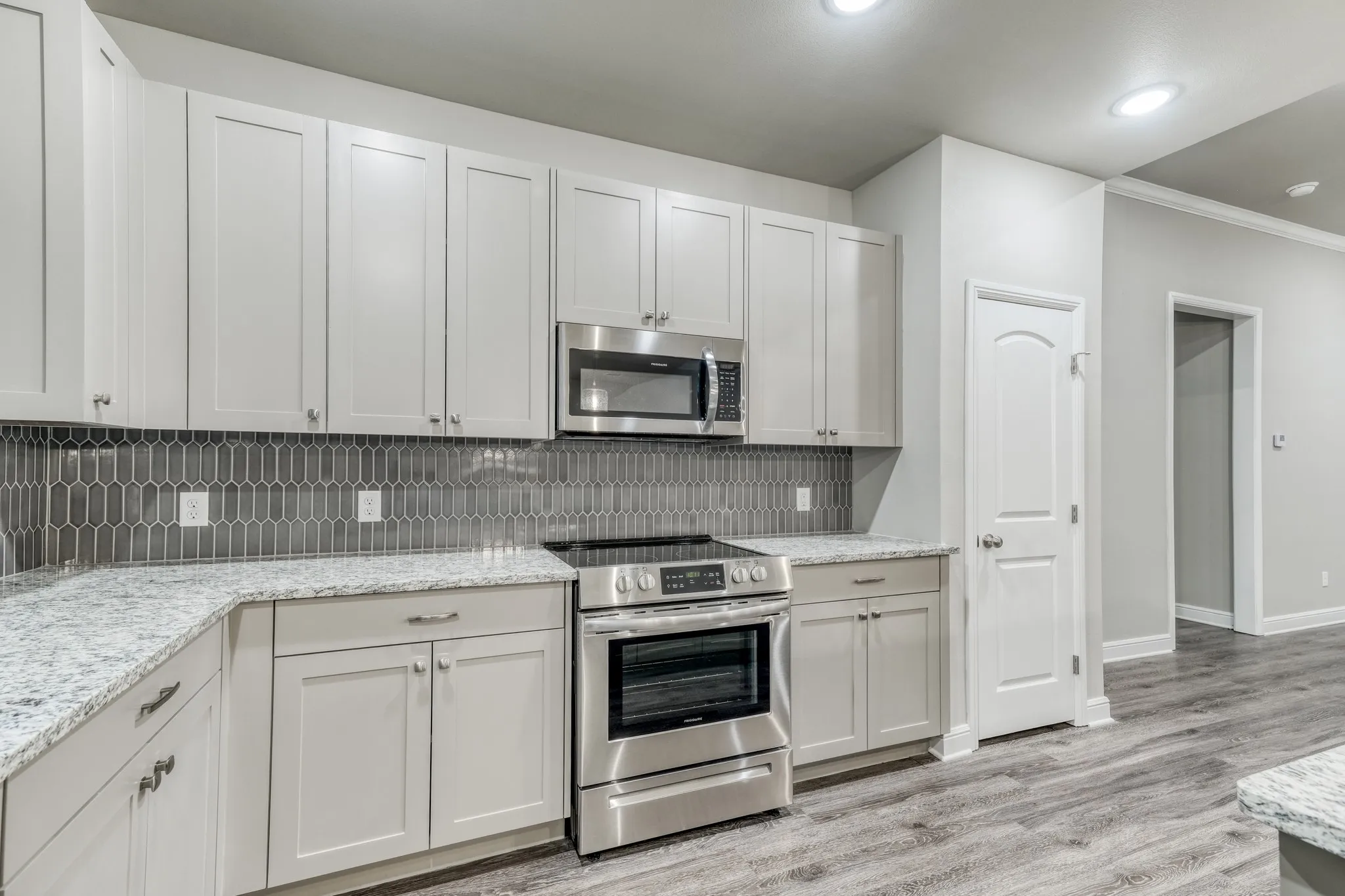 Townhouse For Sale in Parker County , 506 W OAK Street, Weatherford, Texas 76086, 2 Bedroom, 2 Bathroom, 2 Garage spaces, 1,603 Sqft, built in 2022, mls#21345553, Real Estate Agent in Weatherford, Homes For Sale in Parker county, Homes For Sale in Weatherford, Realtor in Weatherford Texas, Real Estate Brokerage Independent Realty Texas, Luminita Cordes Realtor