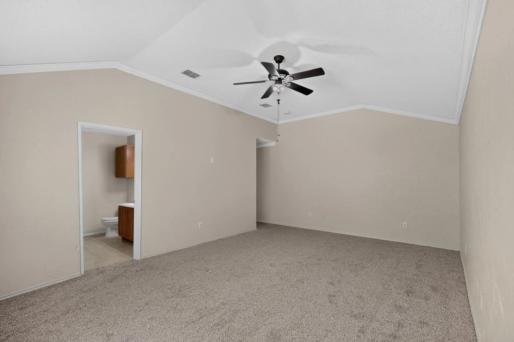 Single Family Residence For Rent in Denton County , 1629 Thornhill Lane, Little Elm, Texas 75068, 4 Bedroom, 2 Bathroom, 2 Garage spaces, 1,894 Sqft, built in 2003, mls#21372159, Real Estate Agent in Little Elm, Homes For Rent in Denton county, Homes For Rent in Little Elm, Realtor in Little Elm Texas, Real Estate Brokerage Independent Realty Texas, Luminita Cordes Realtor