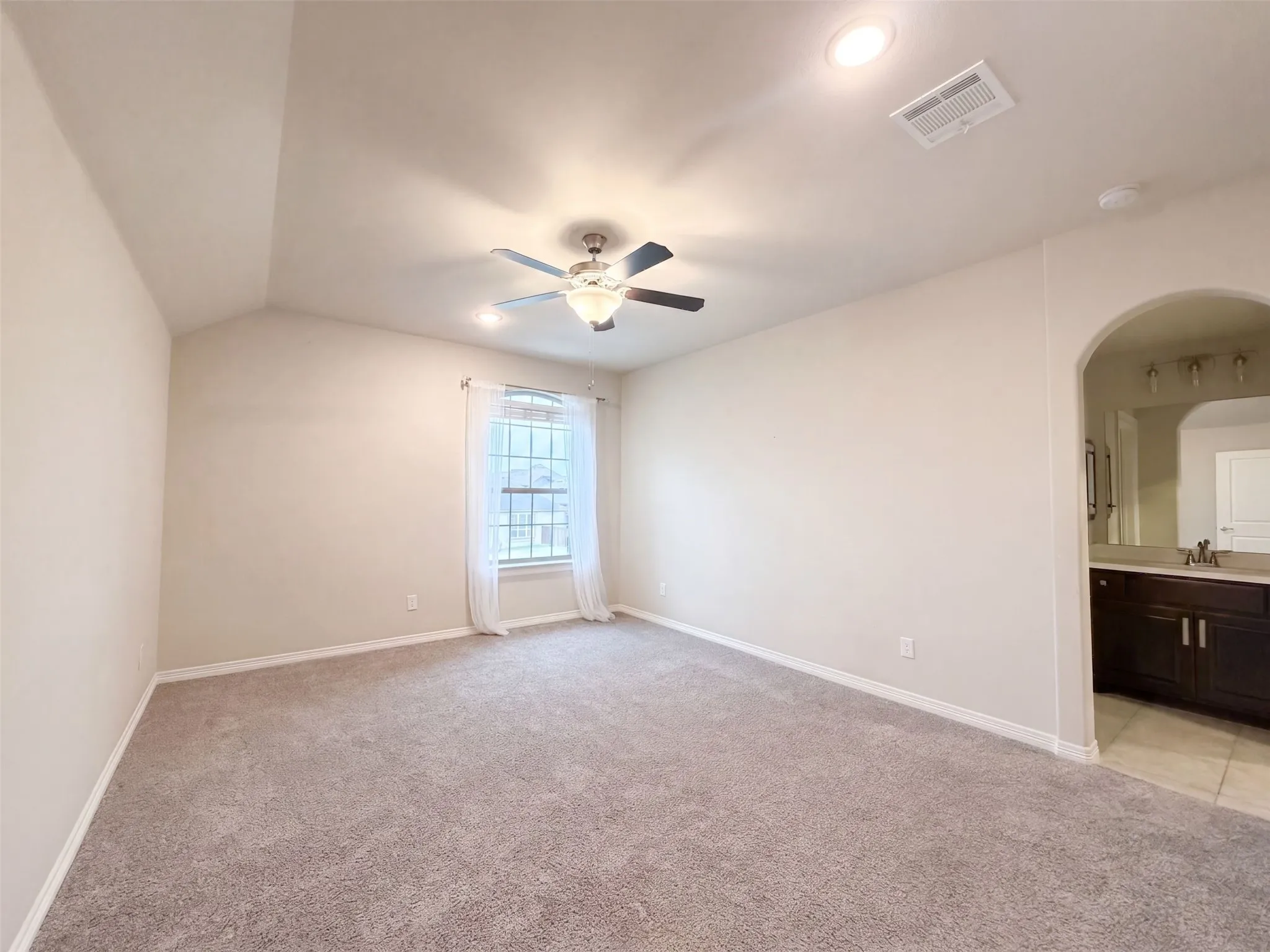 Single Family Residence For Sale in Collin County , 817 Shallow Creek Way, Mc Kinney, Texas 75071, 5 Bedroom, 4 Bathroom, 2 Garage spaces, 3,884 Sqft, built in 2020, mls#21372194, Real Estate Agent in Mc Kinney, Homes For Sale in Collin county, Homes For Sale in Mc Kinney, Realtor in Mc Kinney Texas, Real Estate Brokerage Independent Realty Texas, Luminita Cordes Realtor
