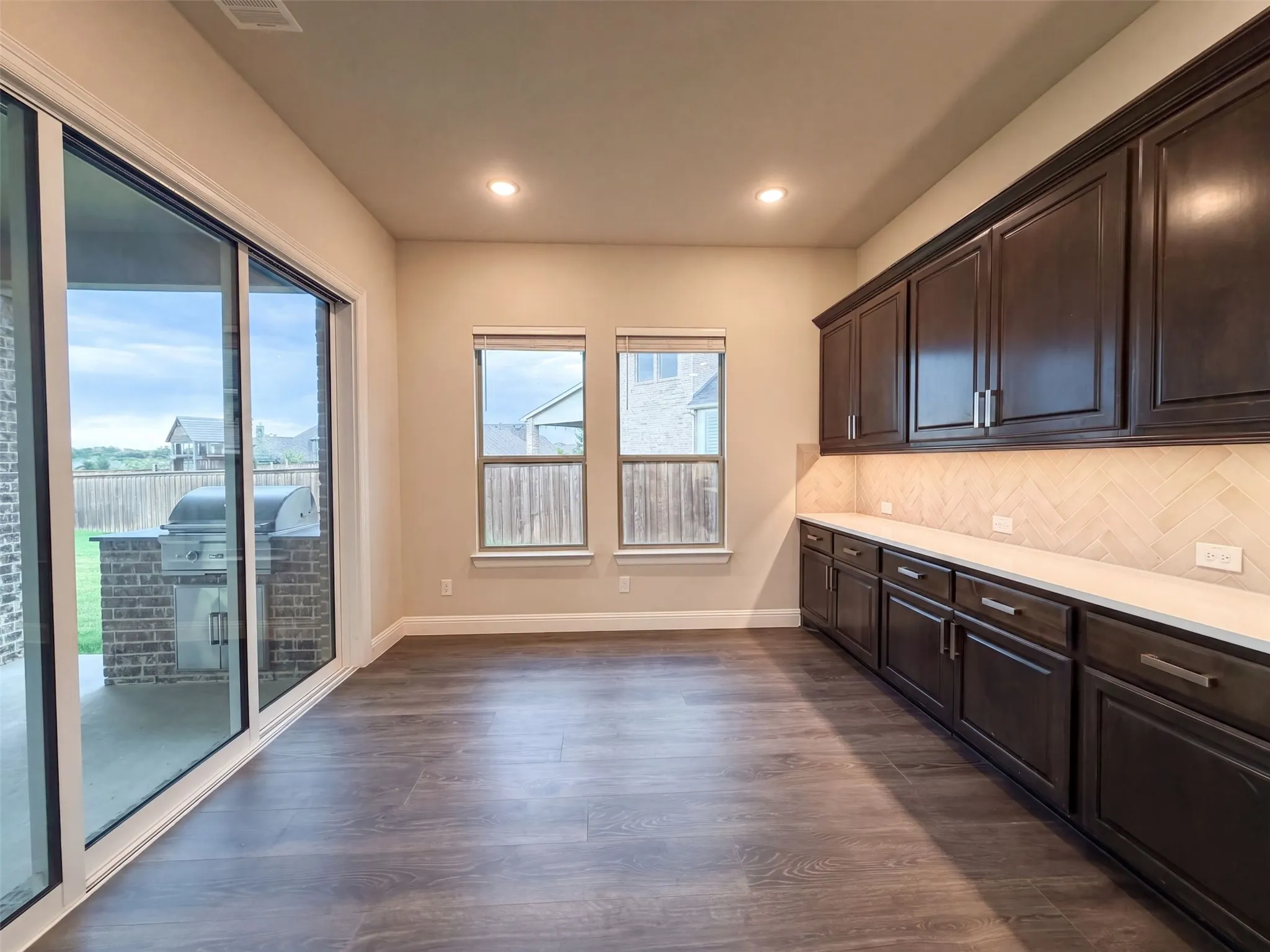 Single Family Residence For Sale in Collin County , 817 Shallow Creek Way, Mc Kinney, Texas 75071, 5 Bedroom, 4 Bathroom, 2 Garage spaces, 3,884 Sqft, built in 2020, mls#21372194, Real Estate Agent in Mc Kinney, Homes For Sale in Collin county, Homes For Sale in Mc Kinney, Realtor in Mc Kinney Texas, Real Estate Brokerage Independent Realty Texas, Luminita Cordes Realtor