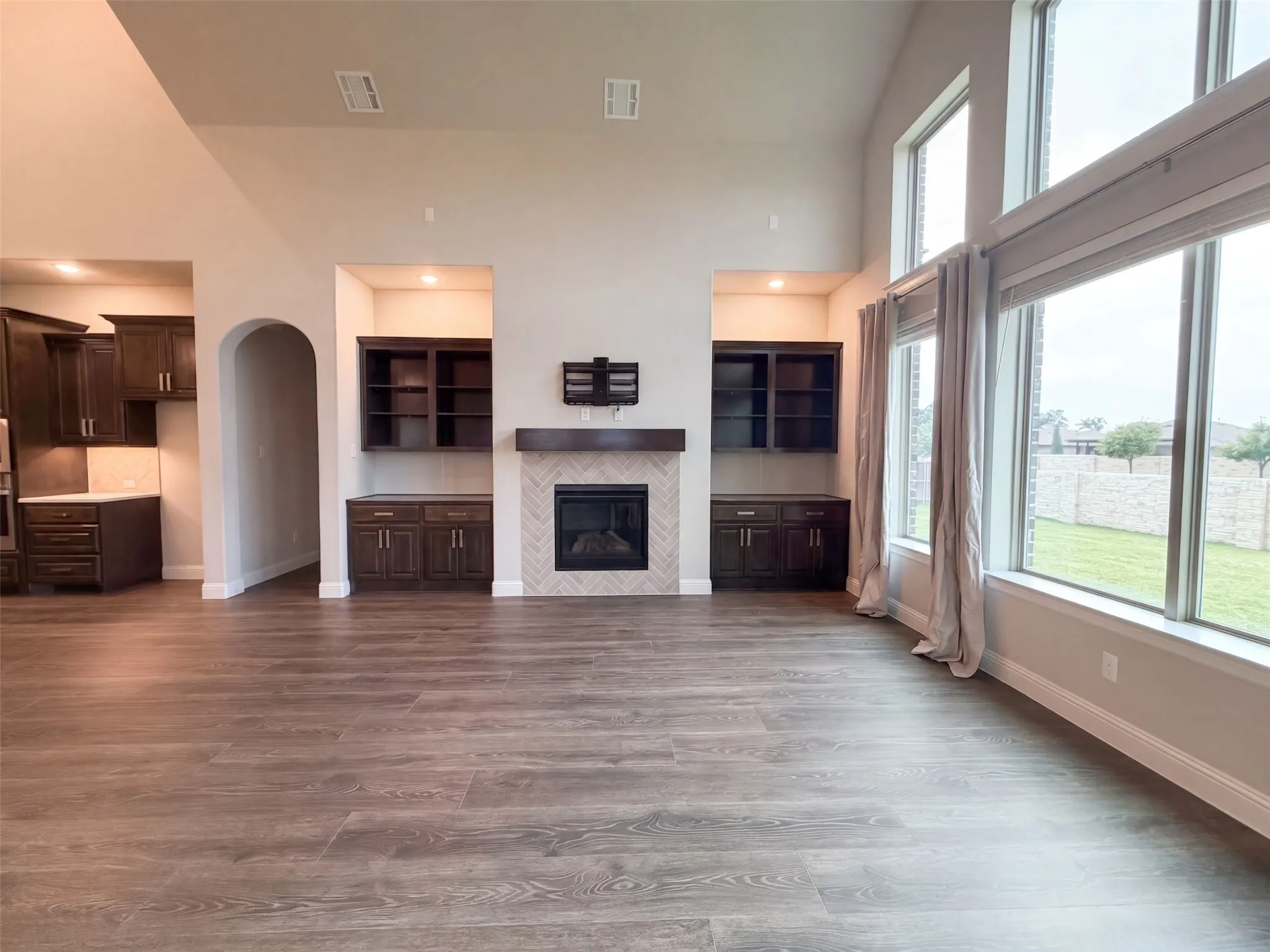 Single Family Residence For Sale in Collin County , 817 Shallow Creek Way, Mc Kinney, Texas 75071, 5 Bedroom, 4 Bathroom, 2 Garage spaces, 3,884 Sqft, built in 2020, mls#21372194, Real Estate Agent in Mc Kinney, Homes For Sale in Collin county, Homes For Sale in Mc Kinney, Realtor in Mc Kinney Texas, Real Estate Brokerage Independent Realty Texas, Luminita Cordes Realtor