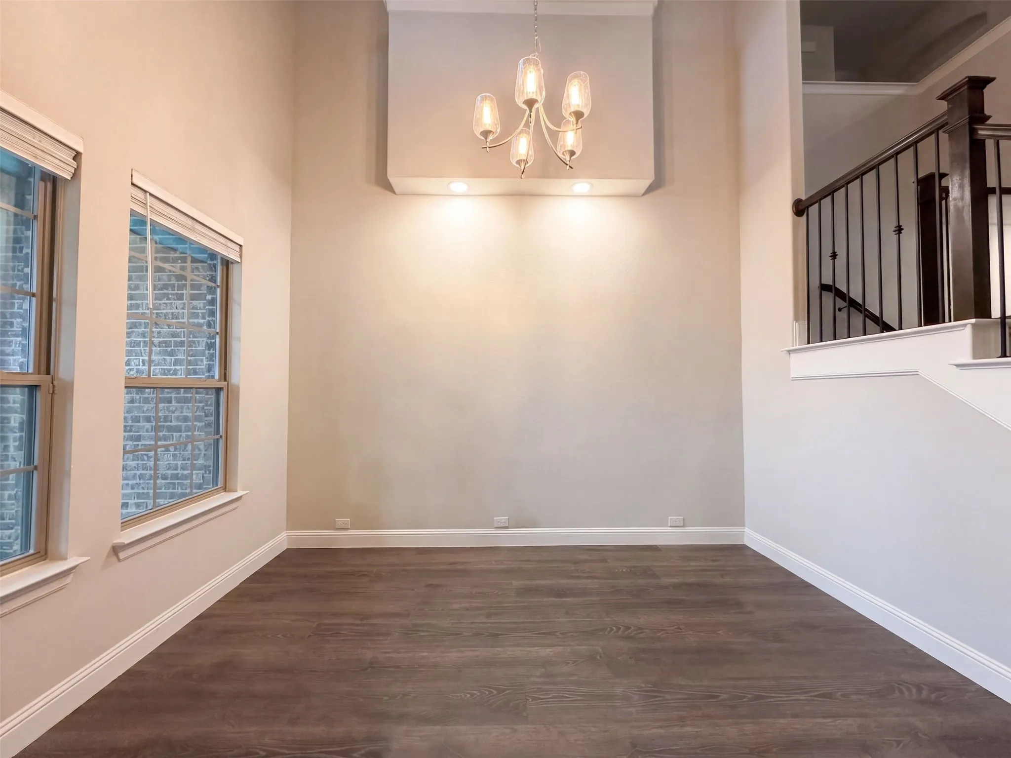 Single Family Residence For Sale in Collin County , 817 Shallow Creek Way, Mc Kinney, Texas 75071, 5 Bedroom, 4 Bathroom, 2 Garage spaces, 3,884 Sqft, built in 2020, mls#21372194, Real Estate Agent in Mc Kinney, Homes For Sale in Collin county, Homes For Sale in Mc Kinney, Realtor in Mc Kinney Texas, Real Estate Brokerage Independent Realty Texas, Luminita Cordes Realtor