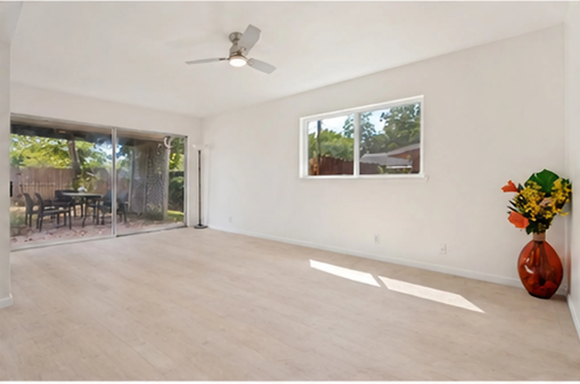 Single Family Residence For Rent in Dallas County , 2314 BRIARWOOD Lane, Carrollton, Texas 75006, 4 Bedroom, 2 Bathroom, Garage spaces, 1,405 Sqft, built in 1962, mls#21372201, Real Estate Agent in Carrollton, Homes For Rent in Dallas county, Homes For Rent in Carrollton, Realtor in Carrollton Texas, Real Estate Brokerage Independent Realty Texas, Luminita Cordes Realtor