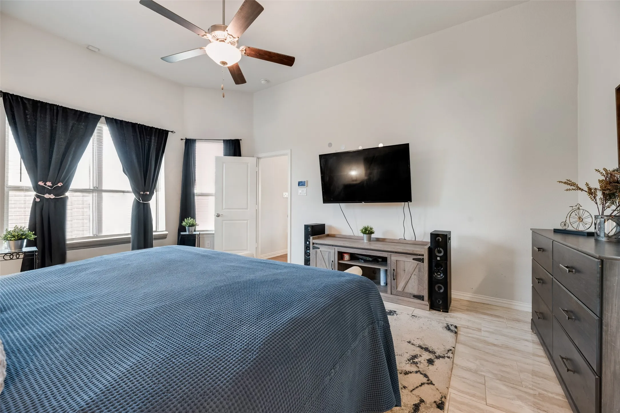 The bay windows allow for amazing natural light!