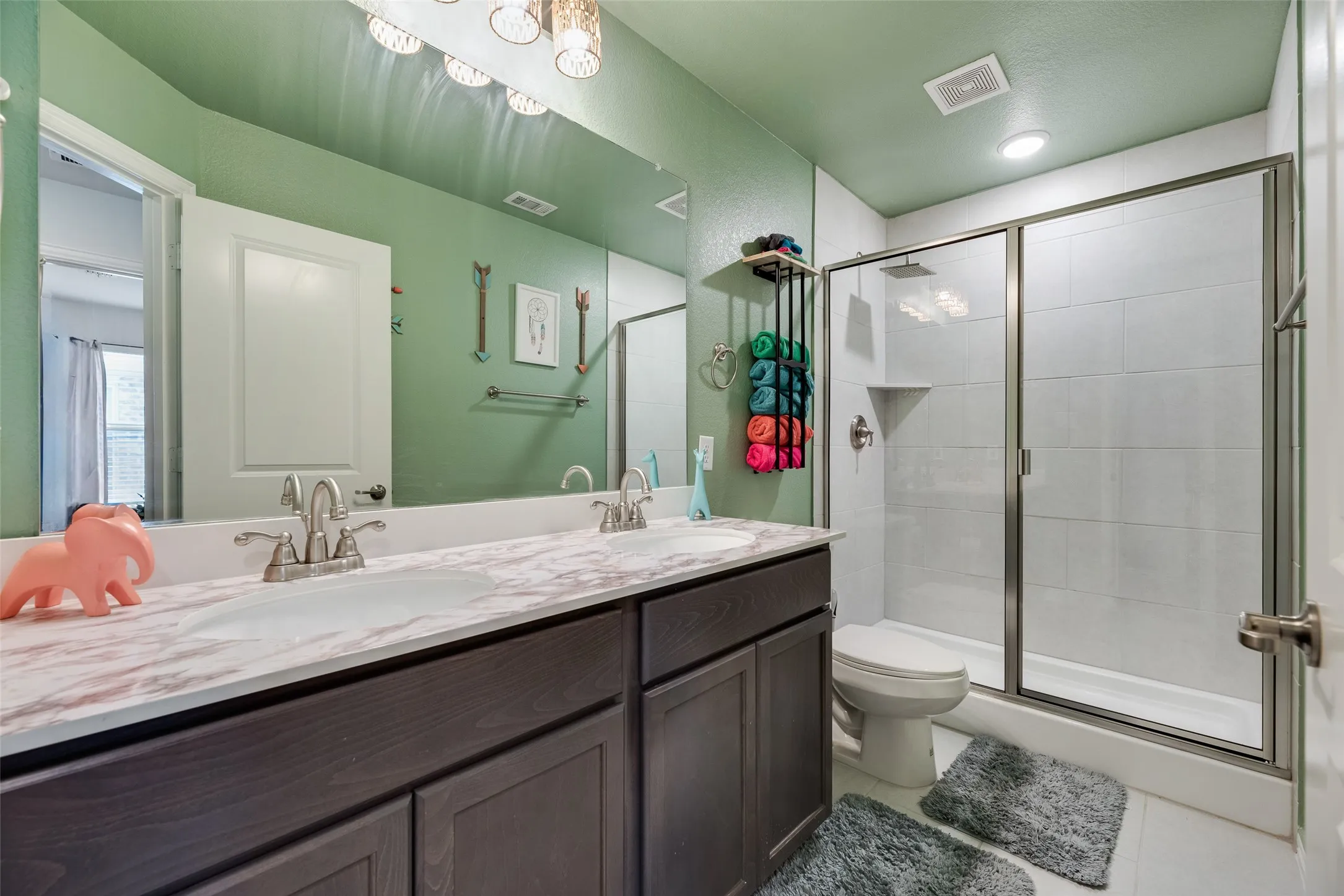 There is a Double vanity on one of the upstairs bathroom!