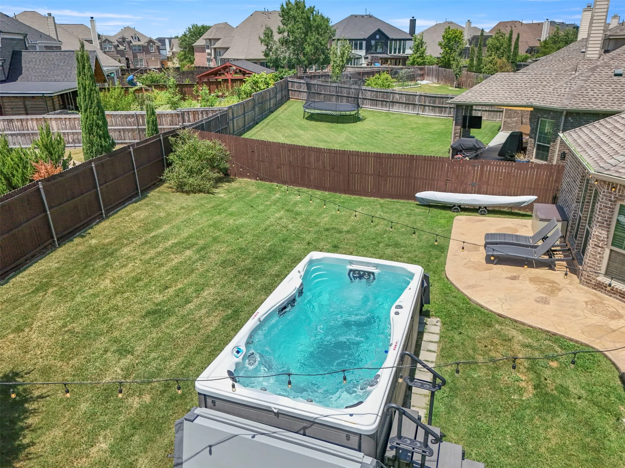 Single Family Residence For Sale in Denton County , 13909 Sparrow Hill Drive, Little Elm, Texas 75068, 5 Bedroom, 4 Bathroom, 3 Garage spaces, 3,759 Sqft, built in 2013, mls#21372127, Real Estate Agent in Little Elm, Homes For Sale in Denton county, Homes For Sale in Little Elm, Realtor in Little Elm Texas, Real Estate Brokerage Independent Realty Texas, Luminita Cordes Realtor