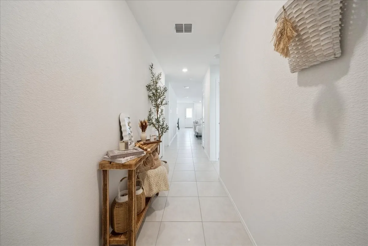 Single Family Residence For Rent in Dallas County , 1005 Crestview Drive, Hutchins, Texas 75141, 3 Bedroom, 2 Bathroom, 2 Garage spaces, 1,302 Sqft, built in 2022, mls#21372204, Real Estate Agent in Hutchins, Homes For Rent in Dallas county, Homes For Rent in Hutchins, Realtor in Hutchins Texas, Real Estate Brokerage Independent Realty Texas, Luminita Cordes Realtor