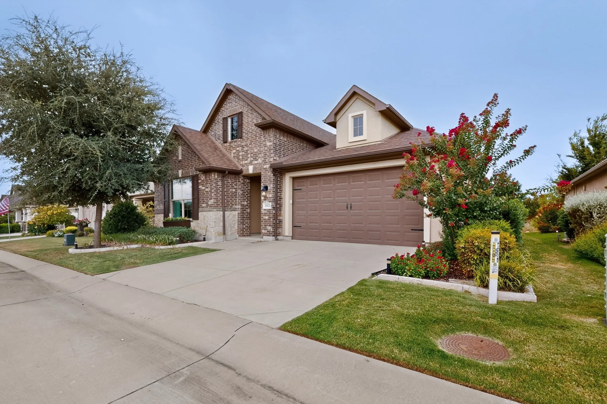 Single Family Residence For Sale in Denton County , 10312 Claystone Drive, Denton, Texas 76207, 2 Bedroom, 3 Bathroom, 2 Garage spaces, 1,760 Sqft, built in 2019, mls#21367860, Real Estate Agent in Denton, Homes For Sale in Denton county, Homes For Sale in Denton, Realtor in Denton Texas, Real Estate Brokerage Independent Realty Texas, Luminita Cordes Realtor