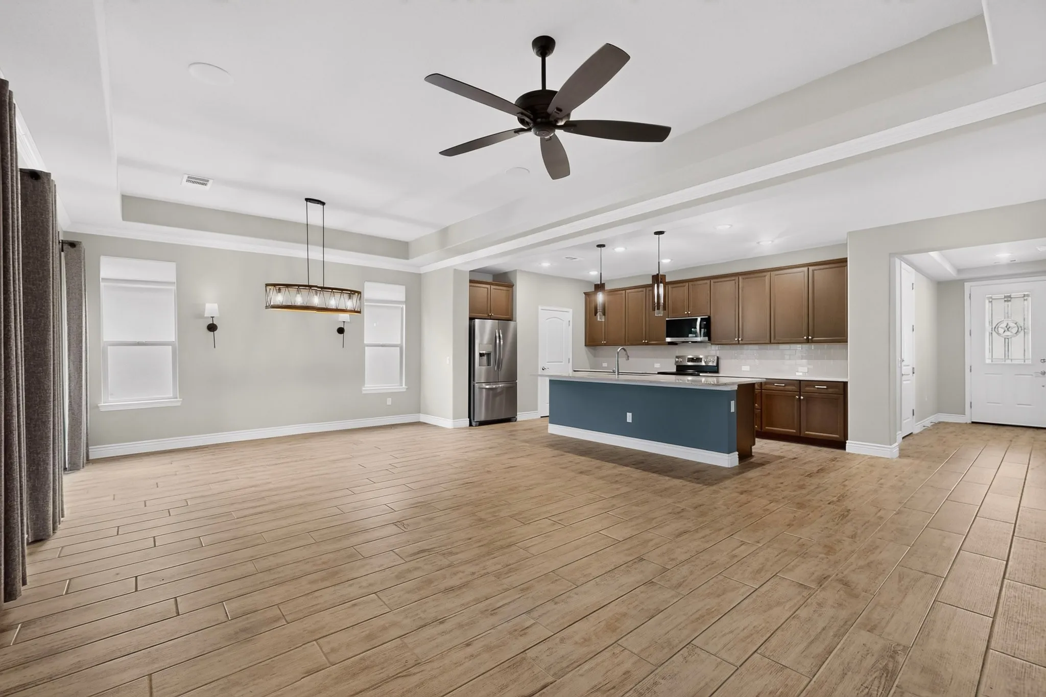 Single Family Residence For Sale in Denton County , 10312 Claystone Drive, Denton, Texas 76207, 2 Bedroom, 3 Bathroom, 2 Garage spaces, 1,760 Sqft, built in 2019, mls#21367860, Real Estate Agent in Denton, Homes For Sale in Denton county, Homes For Sale in Denton, Realtor in Denton Texas, Real Estate Brokerage Independent Realty Texas, Luminita Cordes Realtor