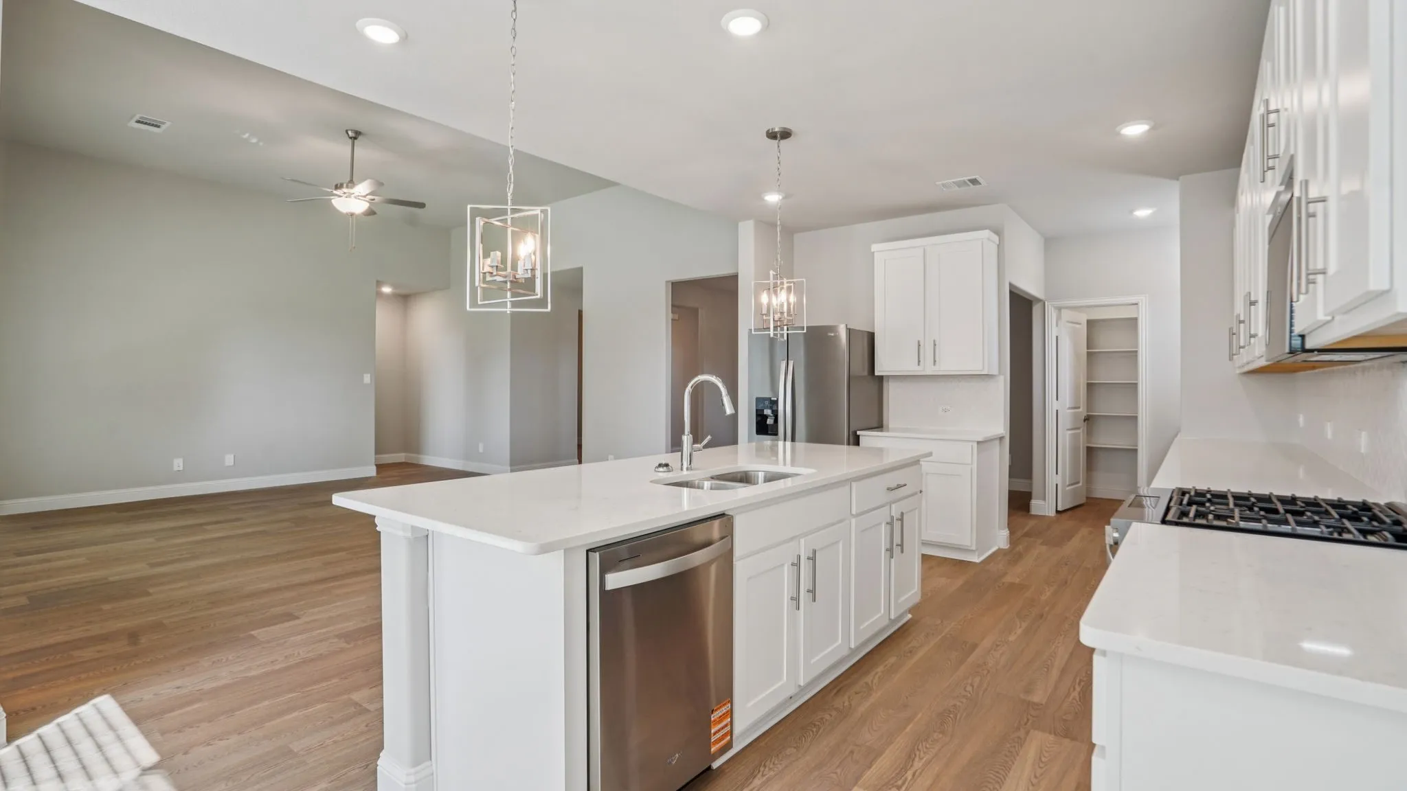  Photo is not of the actual home, but is an inspirational photo of builder’s model home and may depict options, furnishings, and/or decorator features that are not included.
