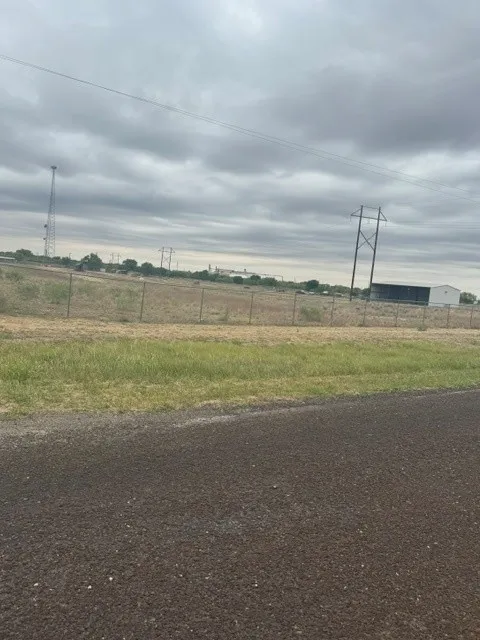 Industrial For Rent in Hardeman County , FM 2568 Florez Road, Quanah, Texas 79252, 0, 0, Garage spaces, 0 Sqft, built in 2010, mls#21372206, Real Estate Agent in Quanah, Homes For Rent in Hardeman county, Homes For Rent in Quanah, Realtor in Quanah Texas, Real Estate Brokerage Independent Realty Texas, Luminita Cordes Realtor