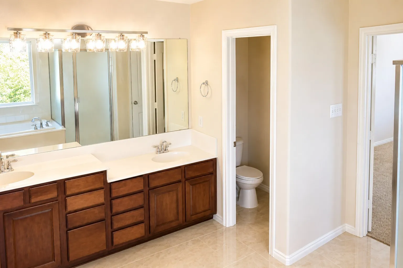 Single Family Residence For Rent in Denton County , 1713 Liberty Drive, Providence Village, Texas 76227, 5 Bedroom, 3 Bathroom, 3 Garage spaces, 2,899 Sqft, built in 2006, mls#21372144, Real Estate Agent in Providence Village, Homes For Rent in Denton county, Homes For Rent in Providence Village, Realtor in Providence Village Texas, Real Estate Brokerage Independent Realty Texas, Luminita Cordes Realtor