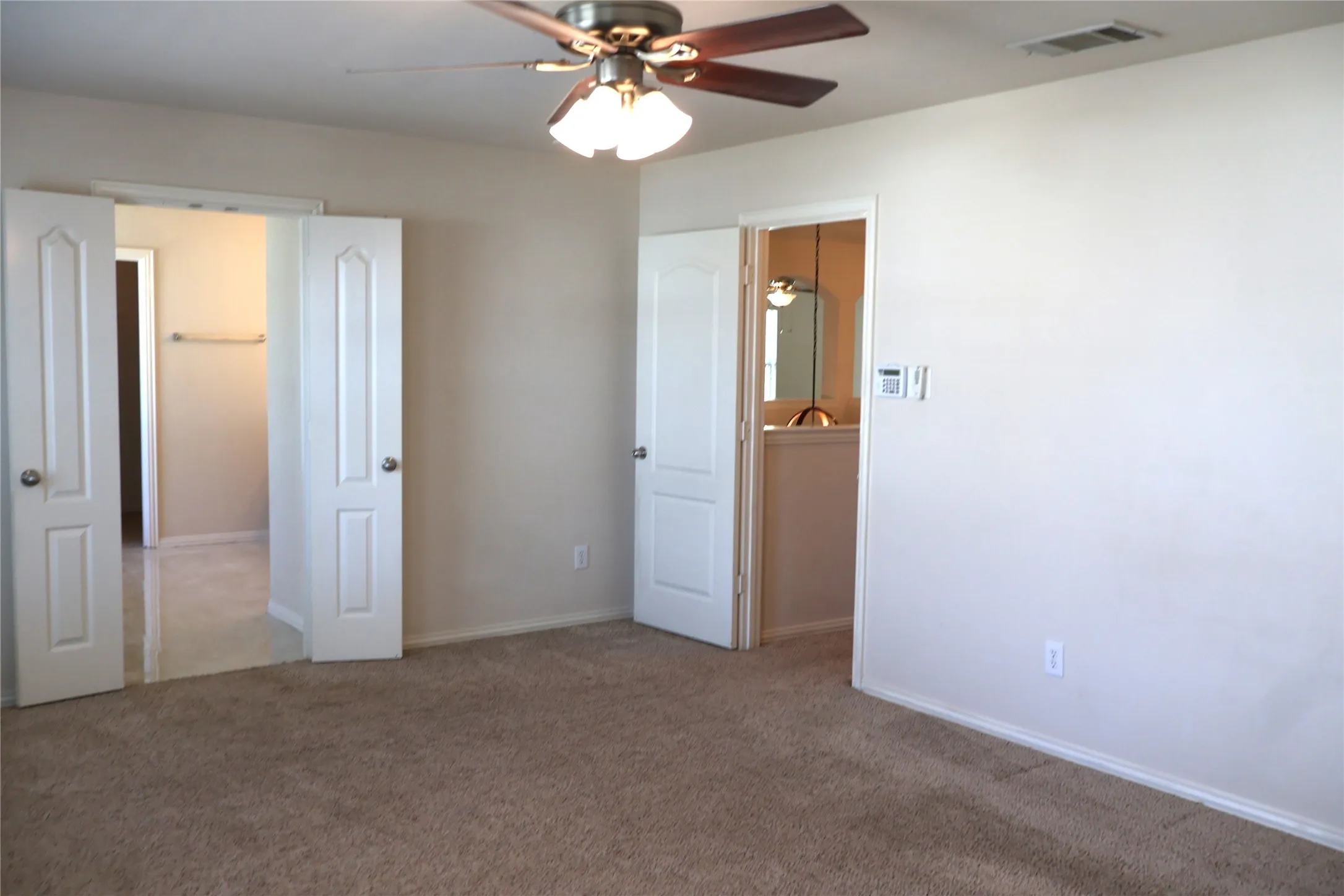 Single Family Residence For Rent in Denton County , 1713 Liberty Drive, Providence Village, Texas 76227, 5 Bedroom, 3 Bathroom, 3 Garage spaces, 2,899 Sqft, built in 2006, mls#21372144, Real Estate Agent in Providence Village, Homes For Rent in Denton county, Homes For Rent in Providence Village, Realtor in Providence Village Texas, Real Estate Brokerage Independent Realty Texas, Luminita Cordes Realtor