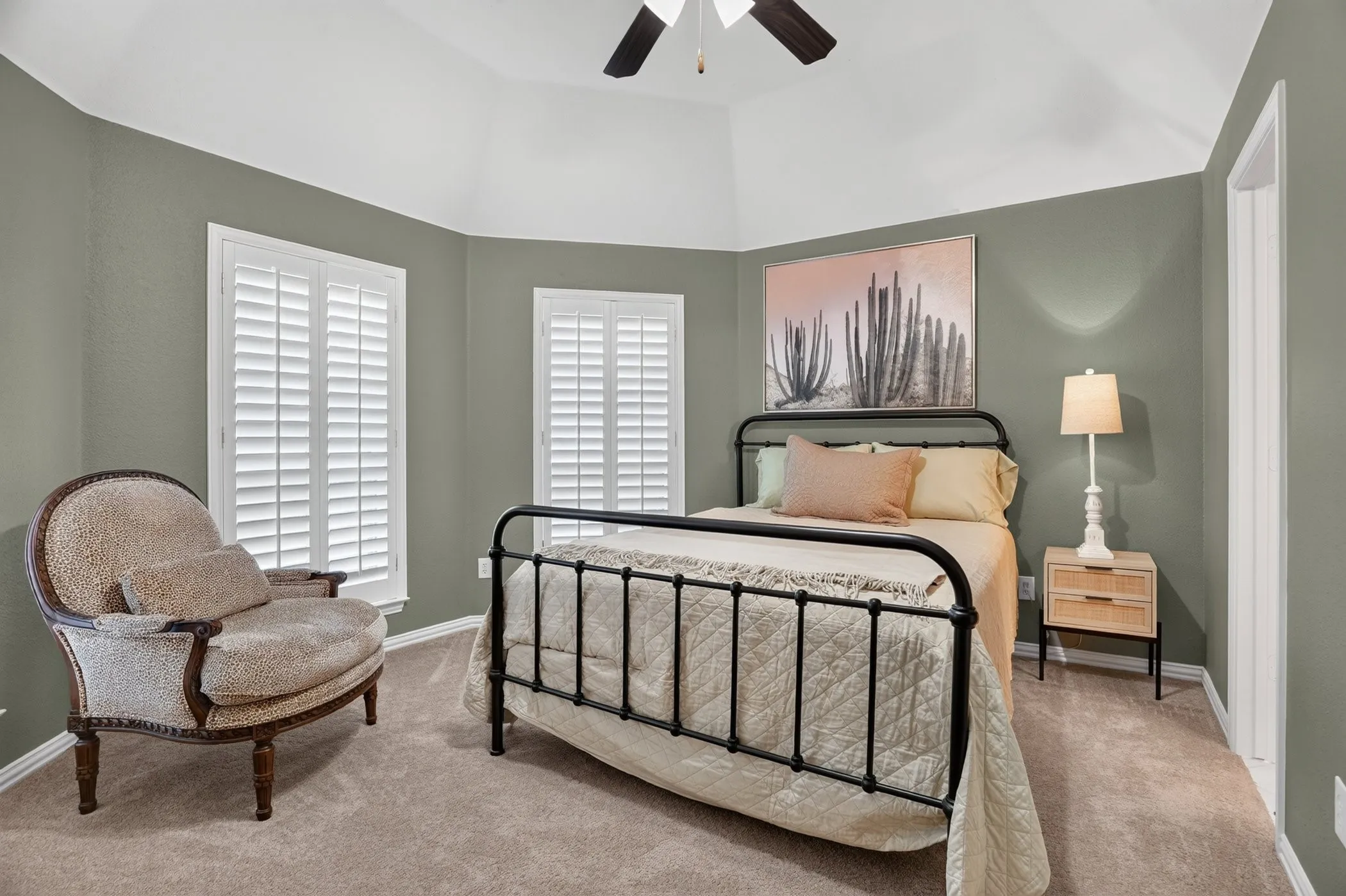 Single Family Residence For Sale in Denton County , 4816 Pack Saddle Way, Flower Mound, Texas 75028, 4 Bedroom, 4 Bathroom, 3 Garage spaces, 3,916 Sqft, built in 1999, mls#21371786, Real Estate Agent in Flower Mound, Homes For Sale in Denton county, Homes For Sale in Flower Mound, Realtor in Flower Mound Texas, Real Estate Brokerage Independent Realty Texas, Luminita Cordes Realtor