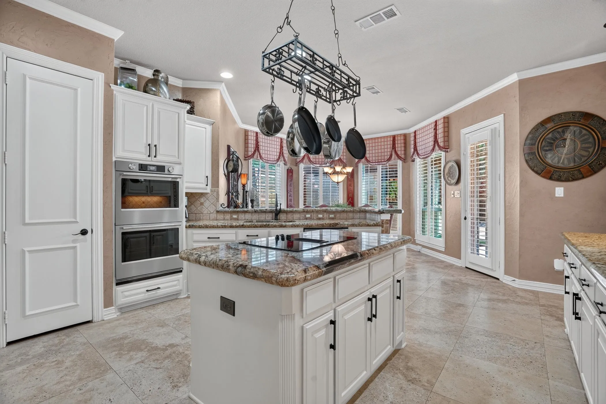 Single Family Residence For Sale in Denton County , 4816 Pack Saddle Way, Flower Mound, Texas 75028, 4 Bedroom, 4 Bathroom, 3 Garage spaces, 3,916 Sqft, built in 1999, mls#21371786, Real Estate Agent in Flower Mound, Homes For Sale in Denton county, Homes For Sale in Flower Mound, Realtor in Flower Mound Texas, Real Estate Brokerage Independent Realty Texas, Luminita Cordes Realtor