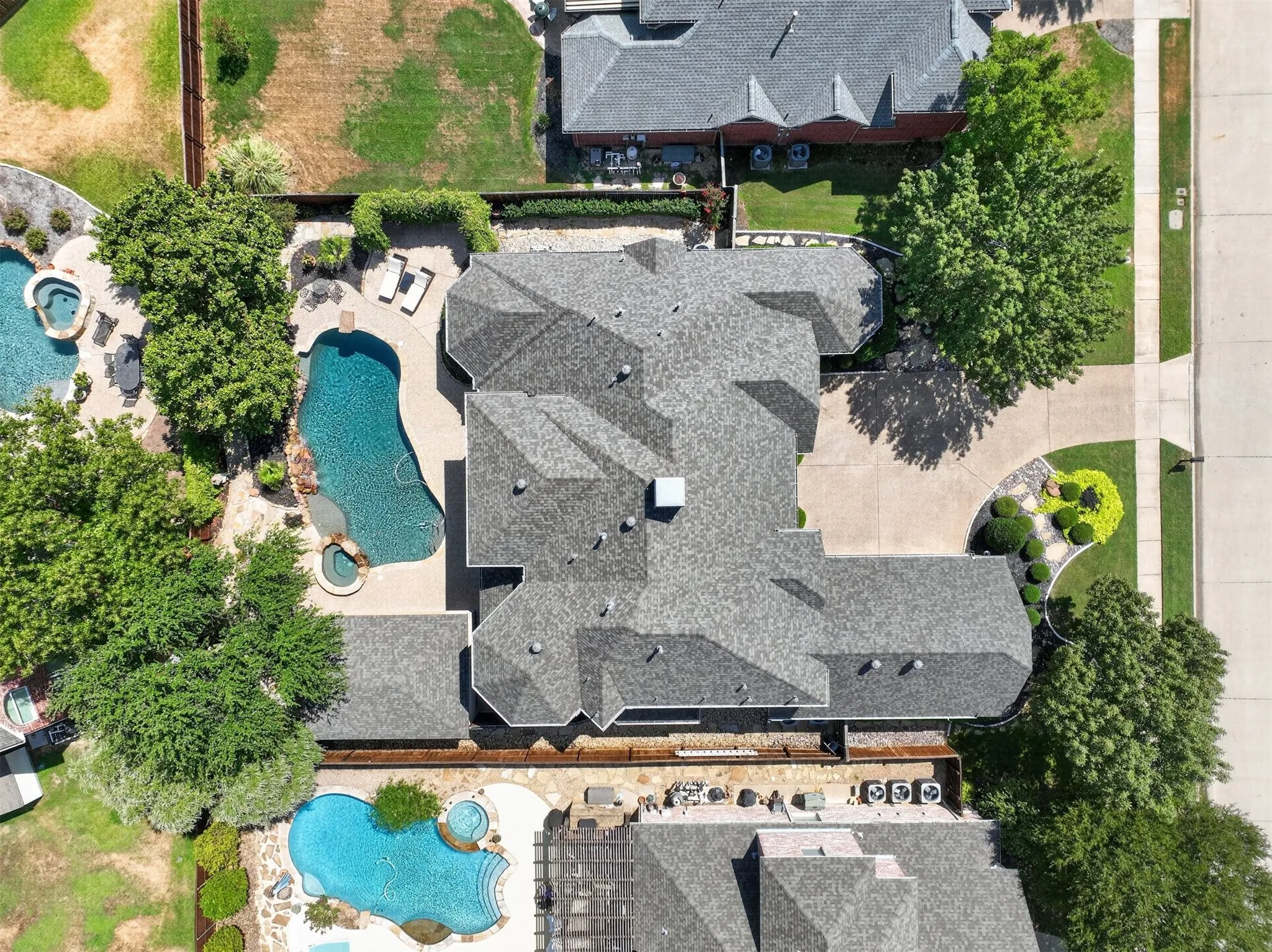 Single Family Residence For Sale in Denton County , 4816 Pack Saddle Way, Flower Mound, Texas 75028, 4 Bedroom, 4 Bathroom, 3 Garage spaces, 3,916 Sqft, built in 1999, mls#21371786, Real Estate Agent in Flower Mound, Homes For Sale in Denton county, Homes For Sale in Flower Mound, Realtor in Flower Mound Texas, Real Estate Brokerage Independent Realty Texas, Luminita Cordes Realtor