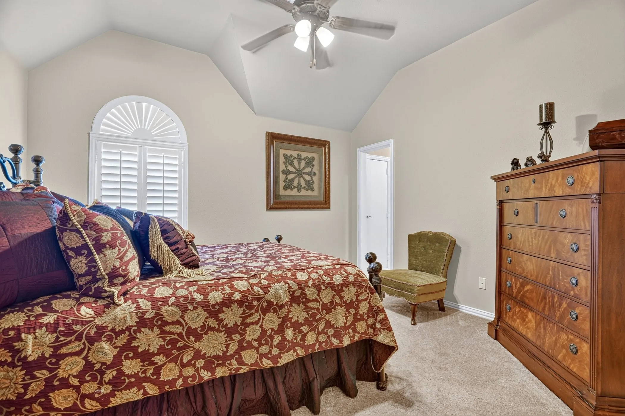 Single Family Residence For Sale in Denton County , 4816 Pack Saddle Way, Flower Mound, Texas 75028, 4 Bedroom, 4 Bathroom, 3 Garage spaces, 3,916 Sqft, built in 1999, mls#21371786, Real Estate Agent in Flower Mound, Homes For Sale in Denton county, Homes For Sale in Flower Mound, Realtor in Flower Mound Texas, Real Estate Brokerage Independent Realty Texas, Luminita Cordes Realtor
