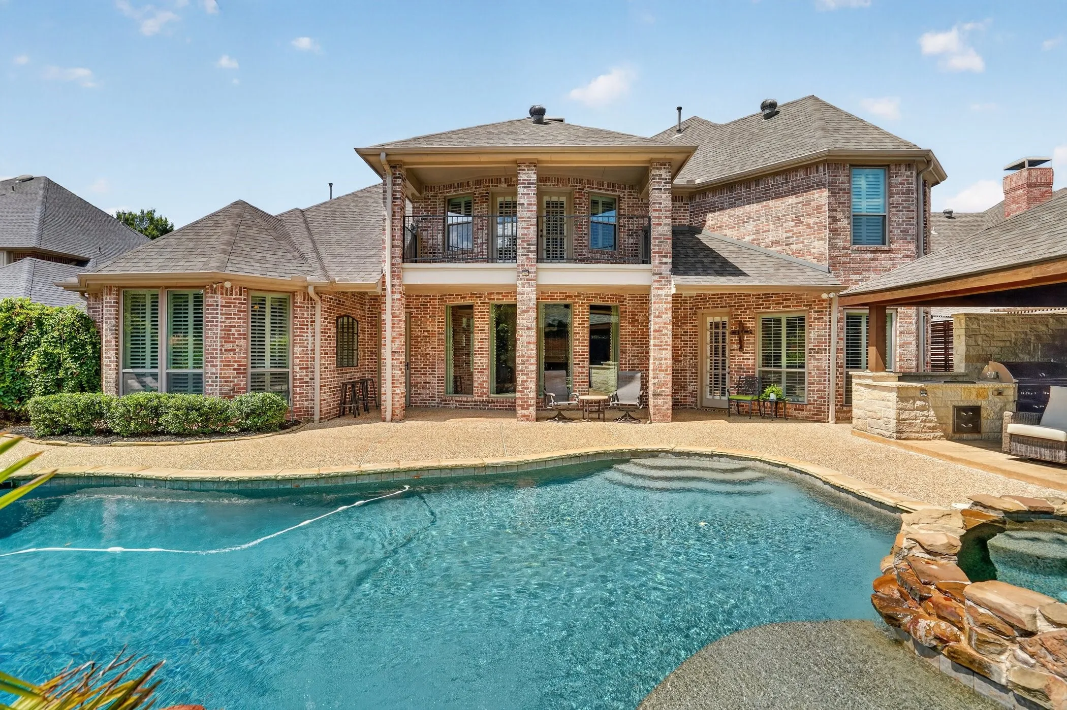 Single Family Residence For Sale in Denton County , 4816 Pack Saddle Way, Flower Mound, Texas 75028, 4 Bedroom, 4 Bathroom, 3 Garage spaces, 3,916 Sqft, built in 1999, mls#21371786, Real Estate Agent in Flower Mound, Homes For Sale in Denton county, Homes For Sale in Flower Mound, Realtor in Flower Mound Texas, Real Estate Brokerage Independent Realty Texas, Luminita Cordes Realtor