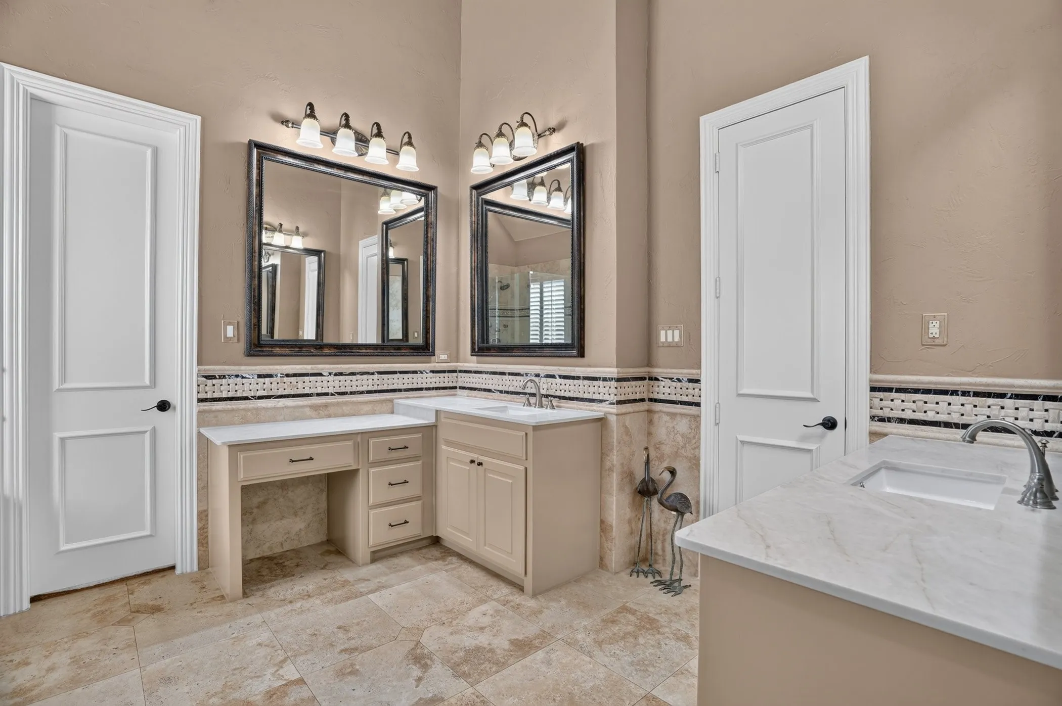 Single Family Residence For Sale in Denton County , 4816 Pack Saddle Way, Flower Mound, Texas 75028, 4 Bedroom, 4 Bathroom, 3 Garage spaces, 3,916 Sqft, built in 1999, mls#21371786, Real Estate Agent in Flower Mound, Homes For Sale in Denton county, Homes For Sale in Flower Mound, Realtor in Flower Mound Texas, Real Estate Brokerage Independent Realty Texas, Luminita Cordes Realtor