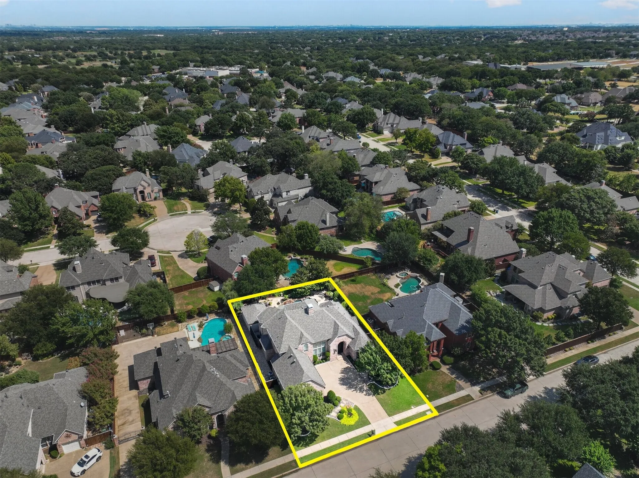 Single Family Residence For Sale in Denton County , 4816 Pack Saddle Way, Flower Mound, Texas 75028, 4 Bedroom, 4 Bathroom, 3 Garage spaces, 3,916 Sqft, built in 1999, mls#21371786, Real Estate Agent in Flower Mound, Homes For Sale in Denton county, Homes For Sale in Flower Mound, Realtor in Flower Mound Texas, Real Estate Brokerage Independent Realty Texas, Luminita Cordes Realtor