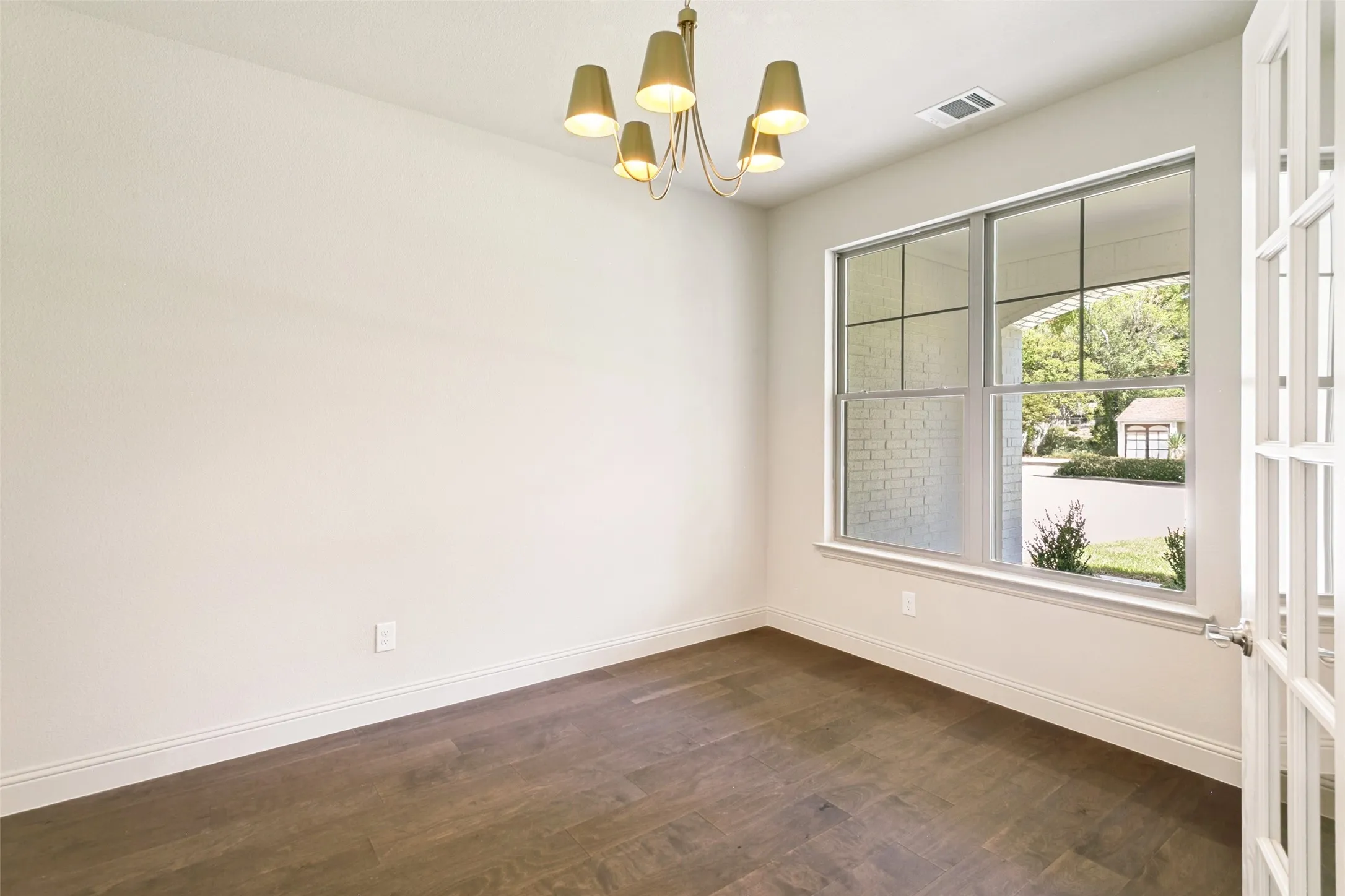 Single Family Residence For Sale in Tarrant County , 6333 Locke Avenue, Fort Worth, Texas 76116, 3 Bedroom, 3 Bathroom, 2 Garage spaces, 2,300 Sqft, built in 2026, mls#21371845, Real Estate Agent in Fort Worth, Homes For Sale in Tarrant county, Homes For Sale in Fort Worth, Realtor in Fort Worth Texas, Real Estate Brokerage Independent Realty Texas, Luminita Cordes Realtor