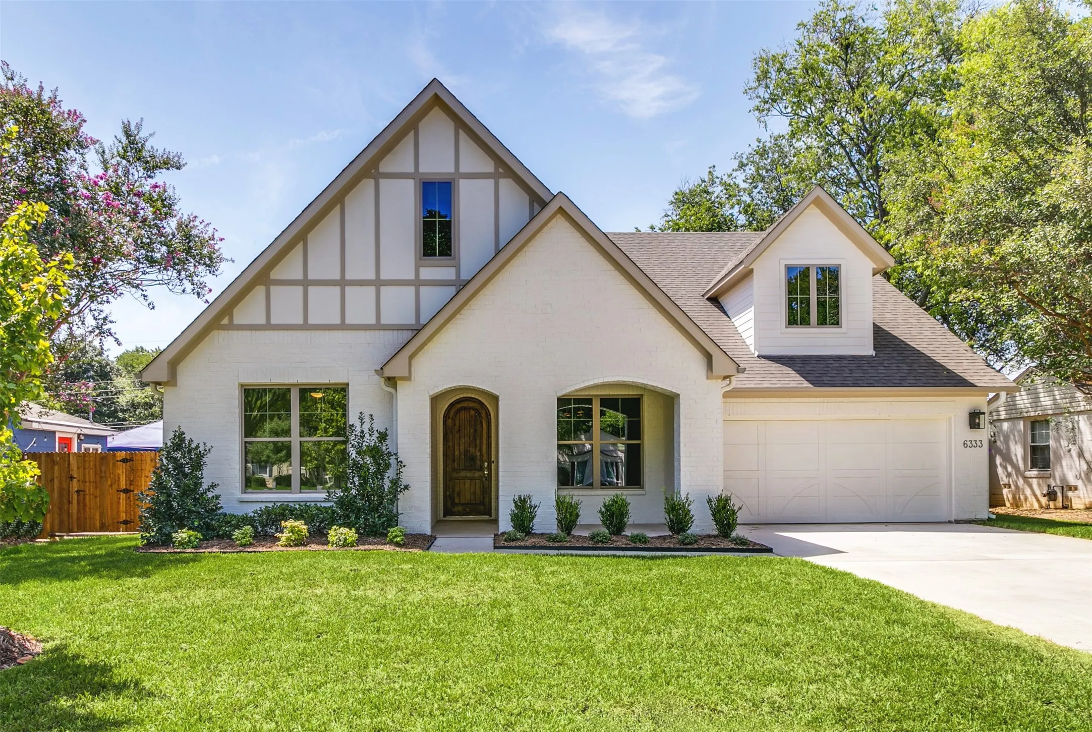 Single Family Residence For Sale in Tarrant County , 6333 Locke Avenue, Fort Worth, Texas 76116, 3 Bedroom, 3 Bathroom, 2 Garage spaces, 2,300 Sqft, built in 2026, mls#21371845, Real Estate Agent in Fort Worth, Homes For Sale in Tarrant county, Homes For Sale in Fort Worth, Realtor in Fort Worth Texas, Real Estate Brokerage Independent Realty Texas, Luminita Cordes Realtor