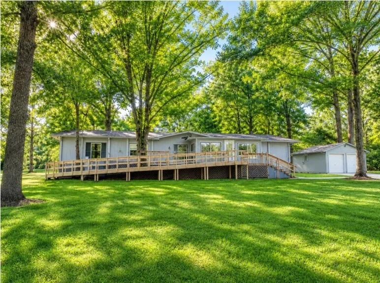 Mobile Home For Sale in Upshur County , 1141 Todd Road, Gilmer, Texas 75645, 4 Bedroom, 2 Bathroom, 2 Garage spaces, 1,820 Sqft, built in 1983, mls#21370343, Real Estate Agent in Gilmer, Homes For Sale in Upshur county, Homes For Sale in Gilmer, Realtor in Gilmer Texas, Real Estate Brokerage Independent Realty Texas, Luminita Cordes Realtor