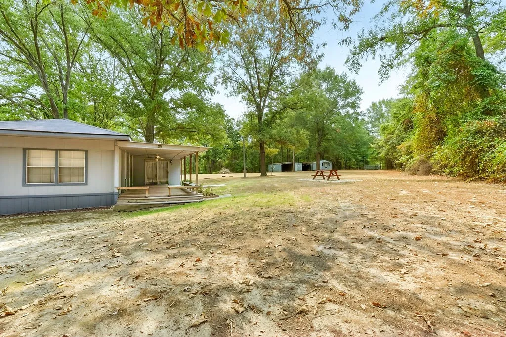 Mobile Home For Sale in Upshur County , 1141 Todd Road, Gilmer, Texas 75645, 4 Bedroom, 2 Bathroom, 2 Garage spaces, 1,820 Sqft, built in 1983, mls#21370343, Real Estate Agent in Gilmer, Homes For Sale in Upshur county, Homes For Sale in Gilmer, Realtor in Gilmer Texas, Real Estate Brokerage Independent Realty Texas, Luminita Cordes Realtor