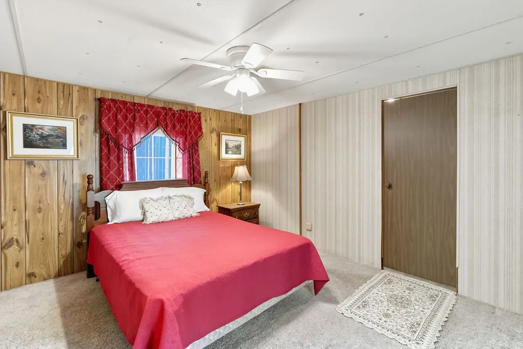 Mobile Home For Sale in Upshur County , 1141 Todd Road, Gilmer, Texas 75645, 4 Bedroom, 2 Bathroom, 2 Garage spaces, 1,820 Sqft, built in 1983, mls#21370343, Real Estate Agent in Gilmer, Homes For Sale in Upshur county, Homes For Sale in Gilmer, Realtor in Gilmer Texas, Real Estate Brokerage Independent Realty Texas, Luminita Cordes Realtor