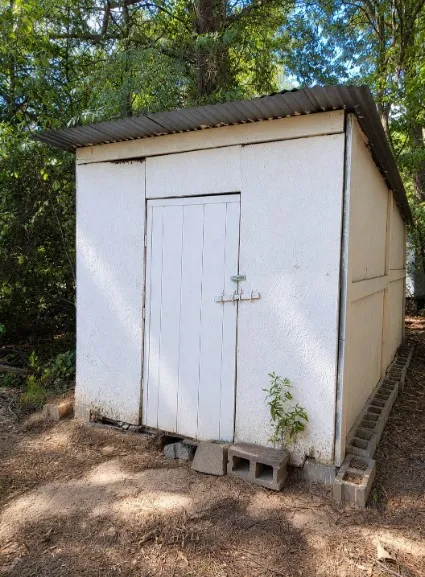 Mobile Home For Sale in Upshur County , 1141 Todd Road, Gilmer, Texas 75645, 4 Bedroom, 2 Bathroom, 2 Garage spaces, 1,820 Sqft, built in 1983, mls#21370343, Real Estate Agent in Gilmer, Homes For Sale in Upshur county, Homes For Sale in Gilmer, Realtor in Gilmer Texas, Real Estate Brokerage Independent Realty Texas, Luminita Cordes Realtor