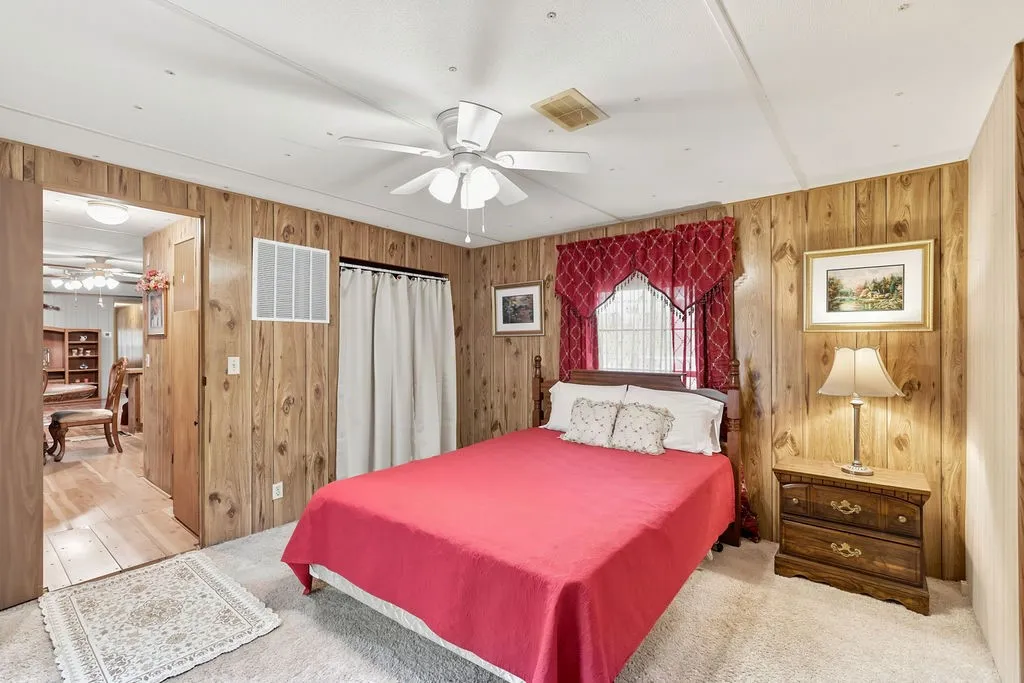 Mobile Home For Sale in Upshur County , 1141 Todd Road, Gilmer, Texas 75645, 4 Bedroom, 2 Bathroom, 2 Garage spaces, 1,820 Sqft, built in 1983, mls#21370343, Real Estate Agent in Gilmer, Homes For Sale in Upshur county, Homes For Sale in Gilmer, Realtor in Gilmer Texas, Real Estate Brokerage Independent Realty Texas, Luminita Cordes Realtor