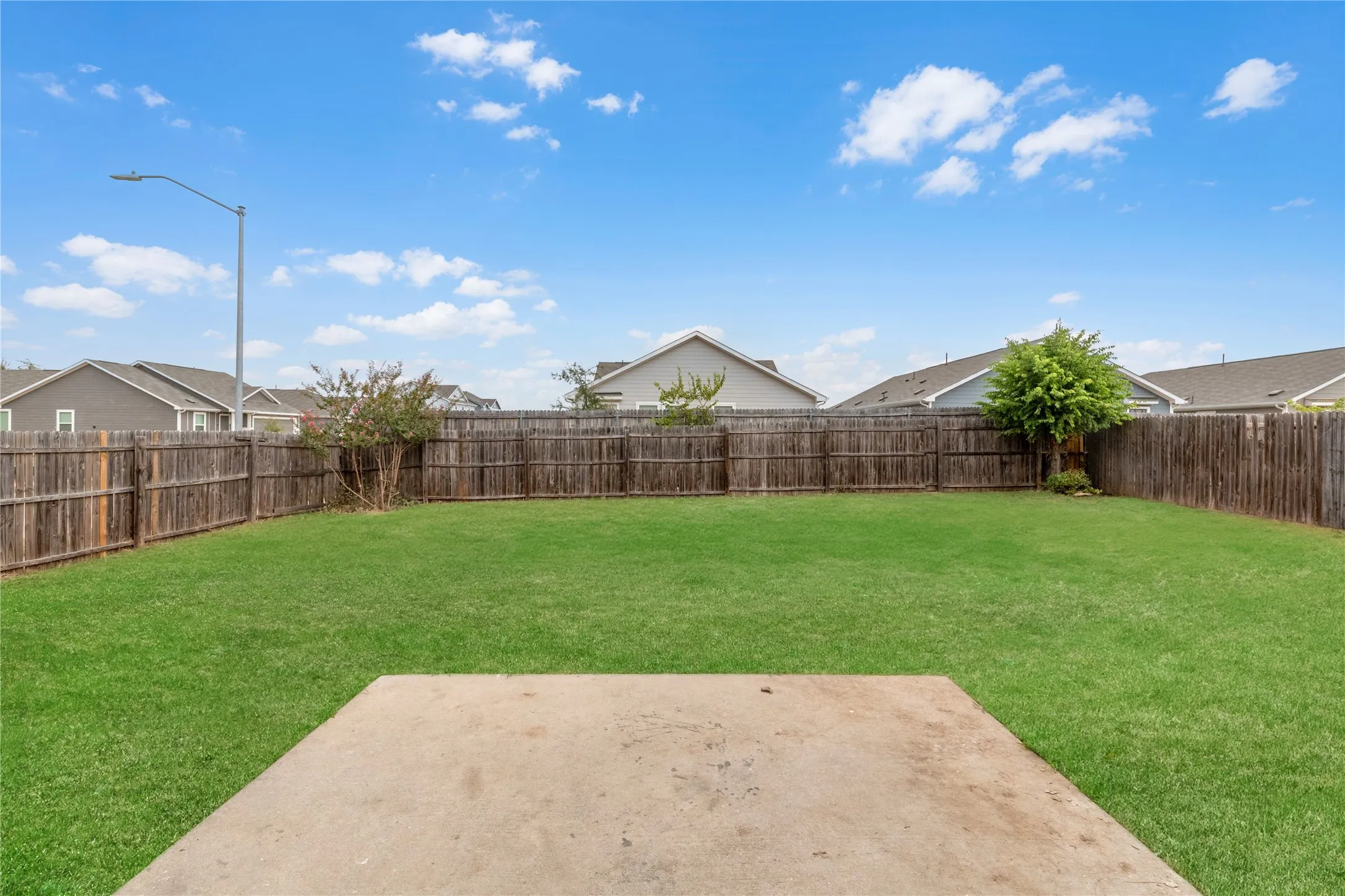 Single Family Residence For Sale in Tarrant County , 5148 Bayridge Court, Fort Worth, Texas 76179, 4 Bedroom, 3 Bathroom, 2 Garage spaces, 2,716 Sqft, built in 2005, mls#21367990, Real Estate Agent in Fort Worth, Homes For Sale in Tarrant county, Homes For Sale in Fort Worth, Realtor in Fort Worth Texas, Real Estate Brokerage Independent Realty Texas, Luminita Cordes Realtor
