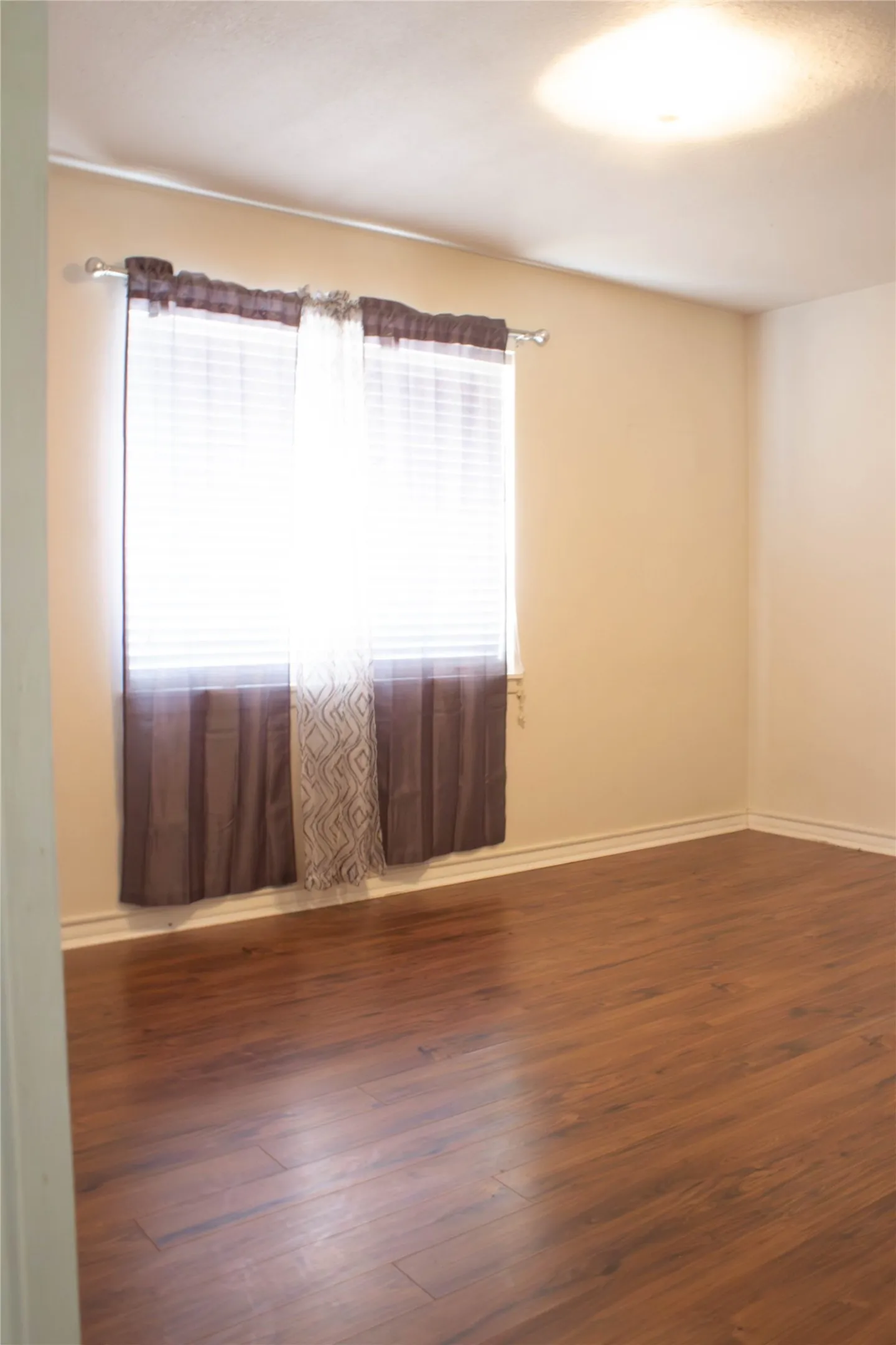 Single Family Residence For Sale in Young County , 1409 Avenue D, Graham, Texas 76450, 3 Bedroom, 1 Bathroom, Garage spaces, 1,142 Sqft, built in 1960, mls#21372227, Real Estate Agent in Graham, Homes For Sale in Young county, Homes For Sale in Graham, Realtor in Graham Texas, Real Estate Brokerage Independent Realty Texas, Luminita Cordes Realtor