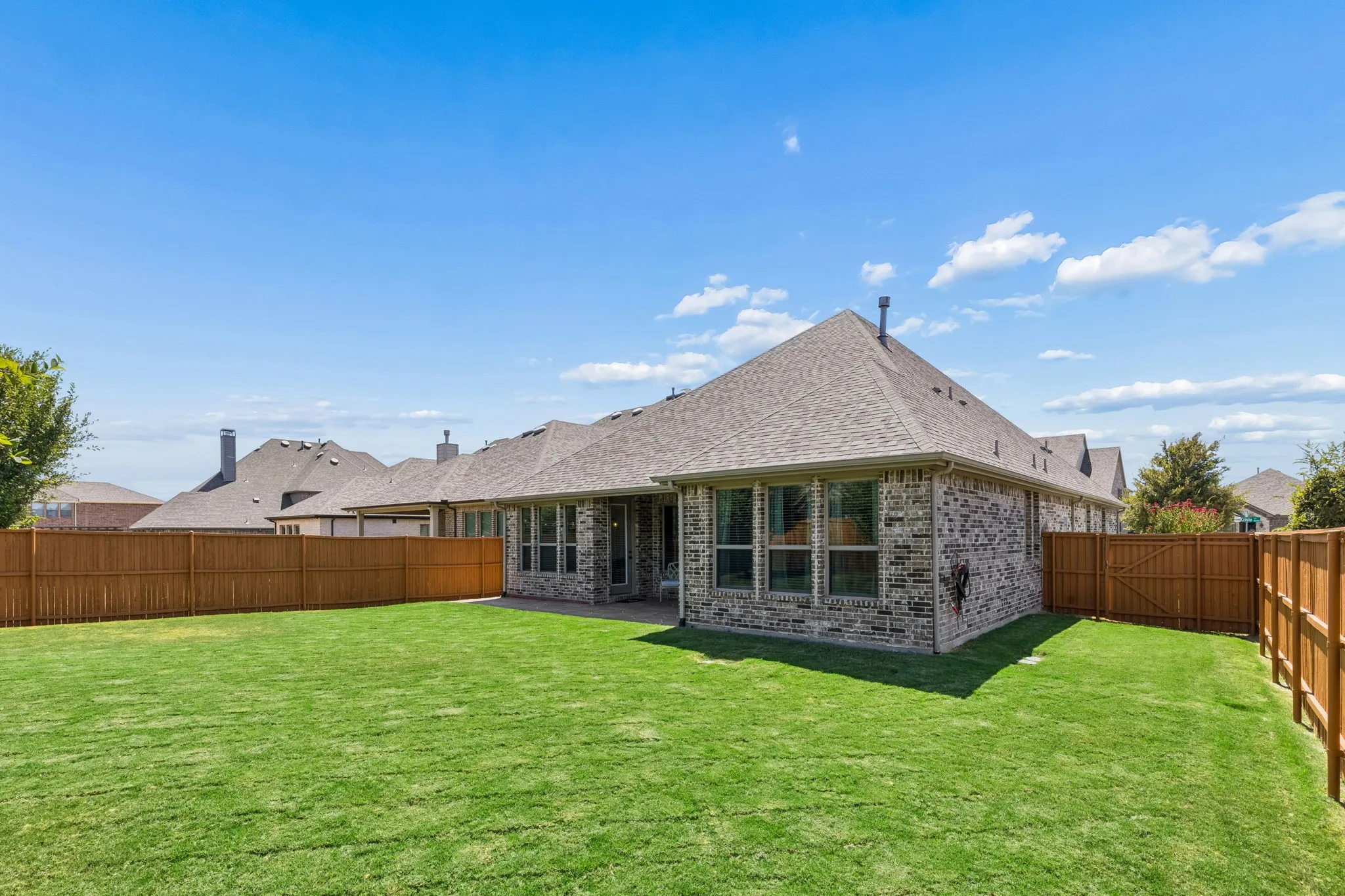 Single Family Residence For Sale in Collin County , 6612 Cristo Lane, Mc Kinney, Texas 75070, 4 Bedroom, 4 Bathroom, 2 Garage spaces, 2,653 Sqft, built in 2018, mls#21372185, Real Estate Agent in Mc Kinney, Homes For Sale in Collin county, Homes For Sale in Mc Kinney, Realtor in Mc Kinney Texas, Real Estate Brokerage Independent Realty Texas, Luminita Cordes Realtor