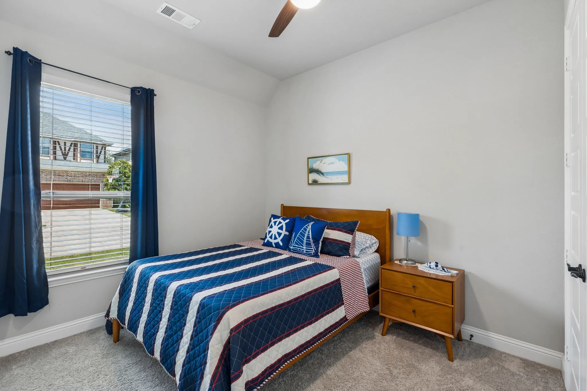 Single Family Residence For Sale in Collin County , 6612 Cristo Lane, Mc Kinney, Texas 75070, 4 Bedroom, 4 Bathroom, 2 Garage spaces, 2,653 Sqft, built in 2018, mls#21372185, Real Estate Agent in Mc Kinney, Homes For Sale in Collin county, Homes For Sale in Mc Kinney, Realtor in Mc Kinney Texas, Real Estate Brokerage Independent Realty Texas, Luminita Cordes Realtor