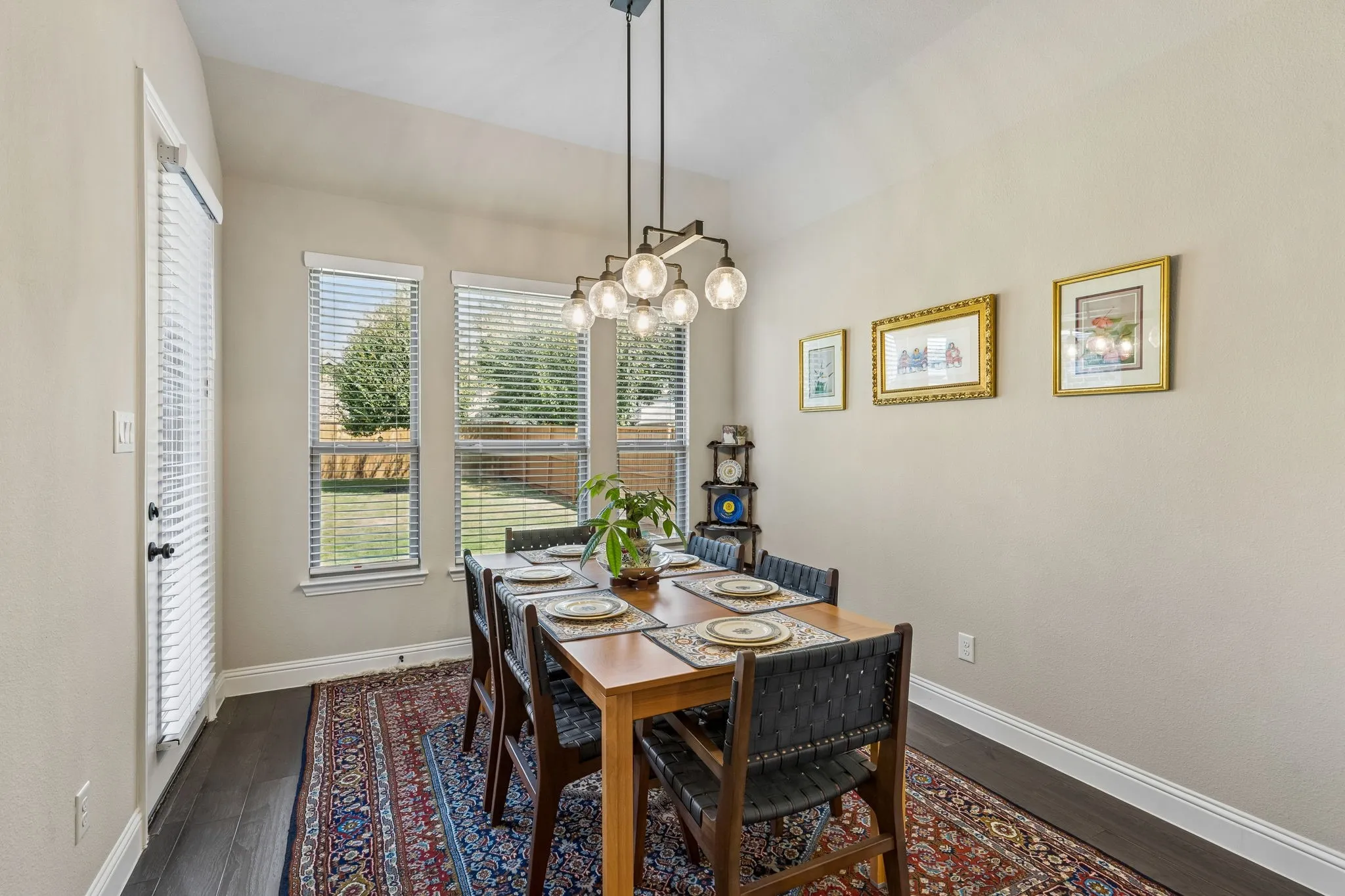 Single Family Residence For Sale in Collin County , 6612 Cristo Lane, Mc Kinney, Texas 75070, 4 Bedroom, 4 Bathroom, 2 Garage spaces, 2,653 Sqft, built in 2018, mls#21372185, Real Estate Agent in Mc Kinney, Homes For Sale in Collin county, Homes For Sale in Mc Kinney, Realtor in Mc Kinney Texas, Real Estate Brokerage Independent Realty Texas, Luminita Cordes Realtor