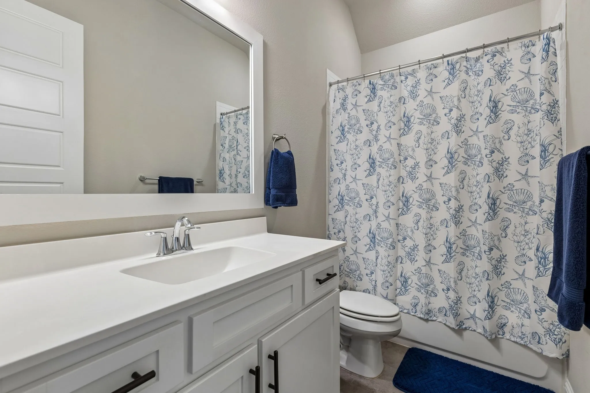 Single Family Residence For Sale in Collin County , 6612 Cristo Lane, Mc Kinney, Texas 75070, 4 Bedroom, 4 Bathroom, 2 Garage spaces, 2,653 Sqft, built in 2018, mls#21372185, Real Estate Agent in Mc Kinney, Homes For Sale in Collin county, Homes For Sale in Mc Kinney, Realtor in Mc Kinney Texas, Real Estate Brokerage Independent Realty Texas, Luminita Cordes Realtor