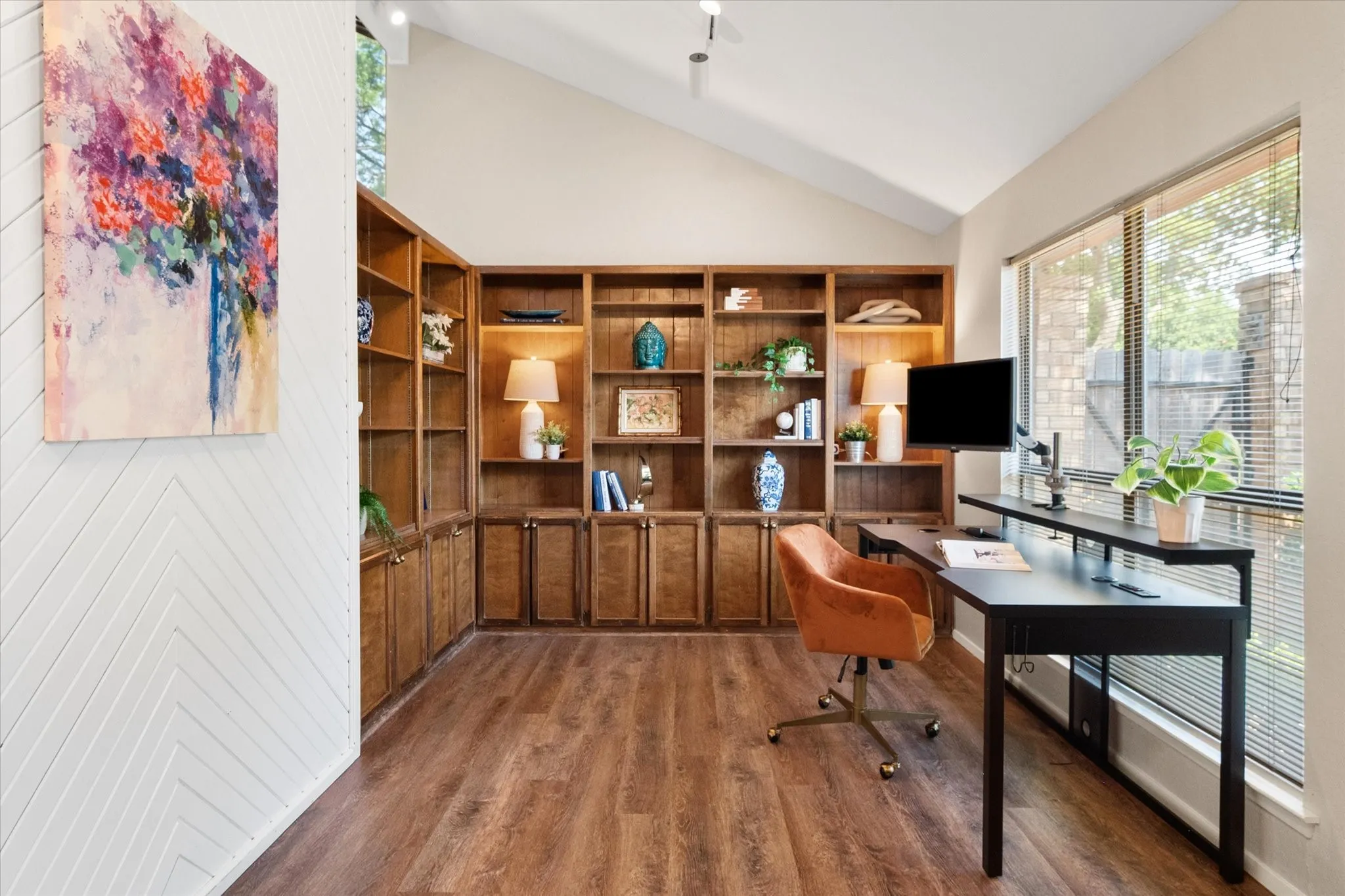 Multi-use room - Office? Second Living? Library? What will you use it for?