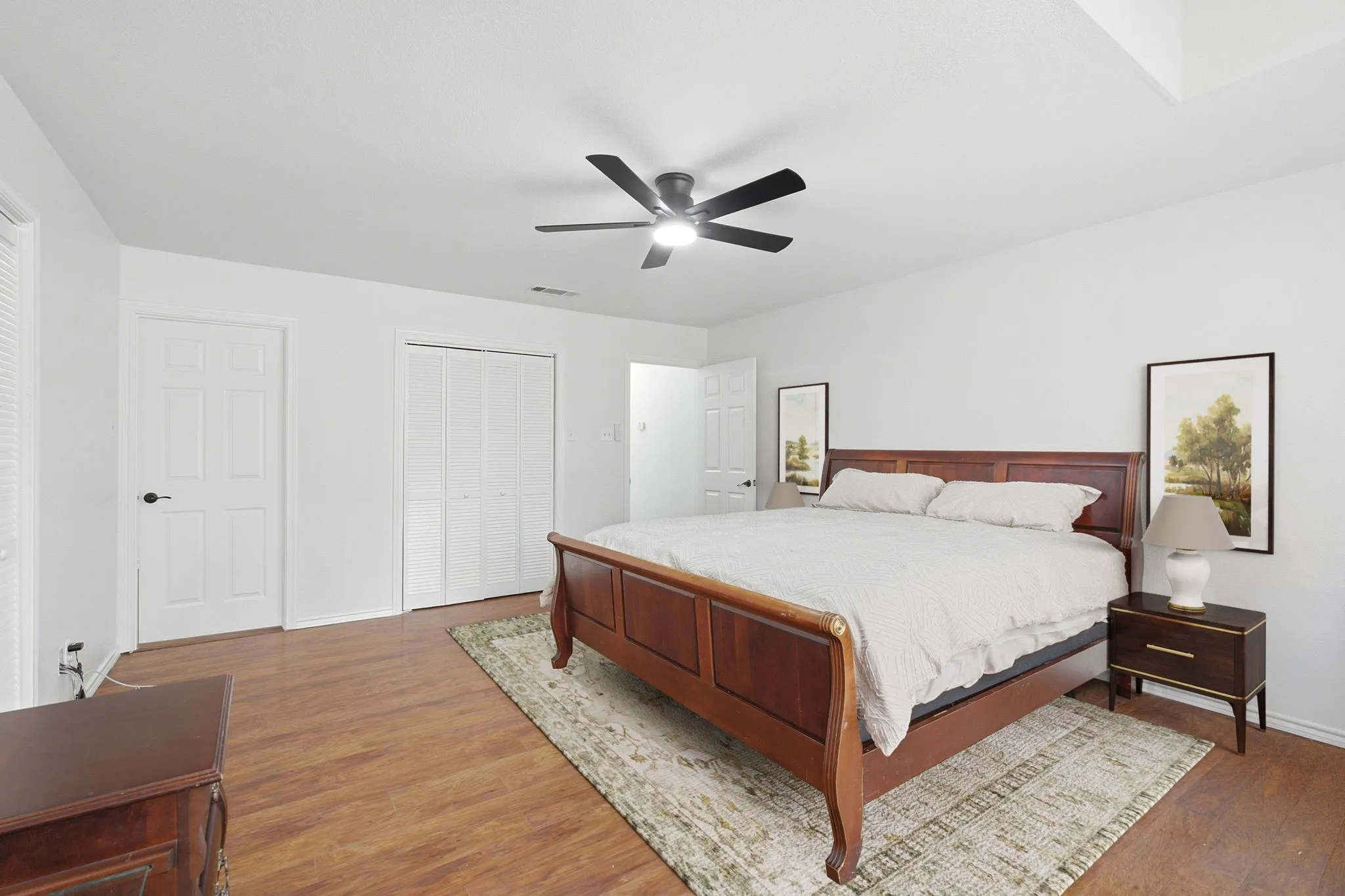 Single Family Residence For Sale in Grayson County , 227 N Hopson Street, Van Alstyne, Texas 75495, 5 Bedroom, 4 Bathroom, 3 Garage spaces, 3,239 Sqft, built in 1993, mls#21370325, Real Estate Agent in Van Alstyne, Homes For Sale in Grayson county, Homes For Sale in Van Alstyne, Realtor in Van Alstyne Texas, Real Estate Brokerage Independent Realty Texas, Luminita Cordes Realtor