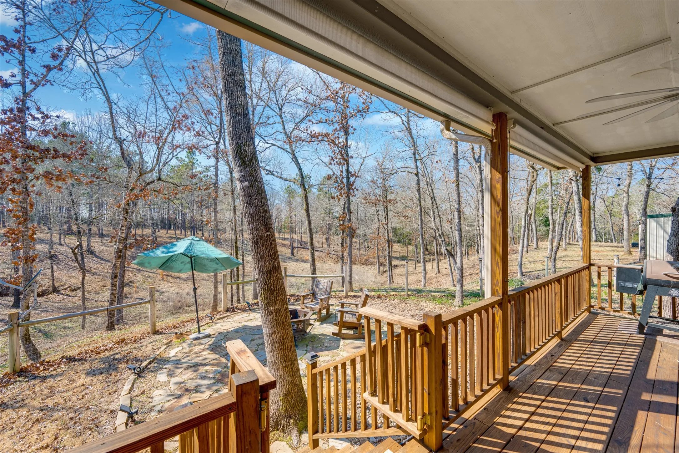 Single Family Residence For Sale in Cherokee County , 8779 FM 768 N, Jacksonville, Texas 75766, 1 Bedroom, 1 Bathroom, Garage spaces, 900 Sqft, built in 2010, mls#21372178, Real Estate Agent in Jacksonville, Homes For Sale in Cherokee county, Homes For Sale in Jacksonville, Realtor in Jacksonville Texas, Real Estate Brokerage Independent Realty Texas, Luminita Cordes Realtor