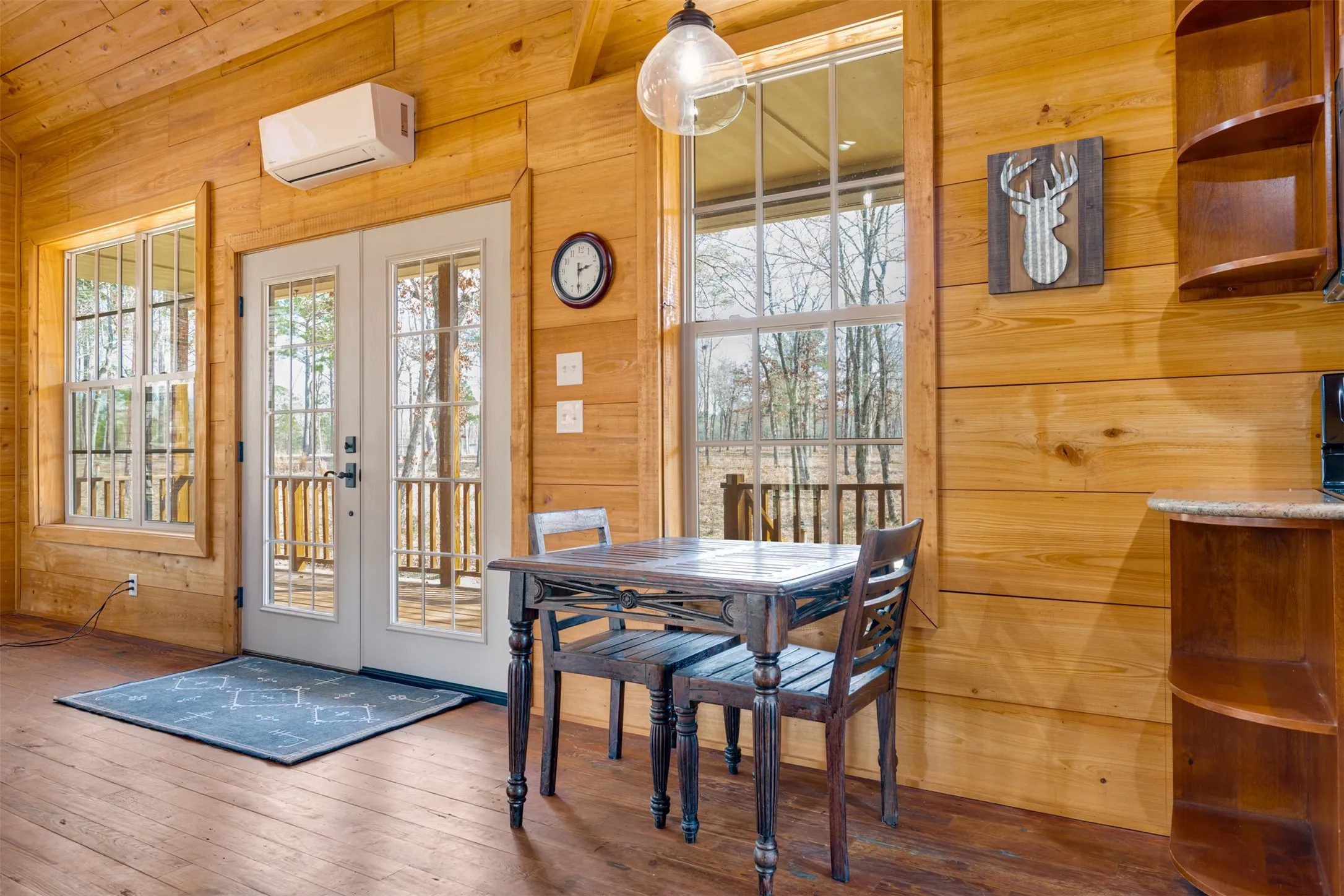 Single Family Residence For Sale in Cherokee County , 8779 FM 768 N, Jacksonville, Texas 75766, 1 Bedroom, 1 Bathroom, Garage spaces, 900 Sqft, built in 2010, mls#21372178, Real Estate Agent in Jacksonville, Homes For Sale in Cherokee county, Homes For Sale in Jacksonville, Realtor in Jacksonville Texas, Real Estate Brokerage Independent Realty Texas, Luminita Cordes Realtor