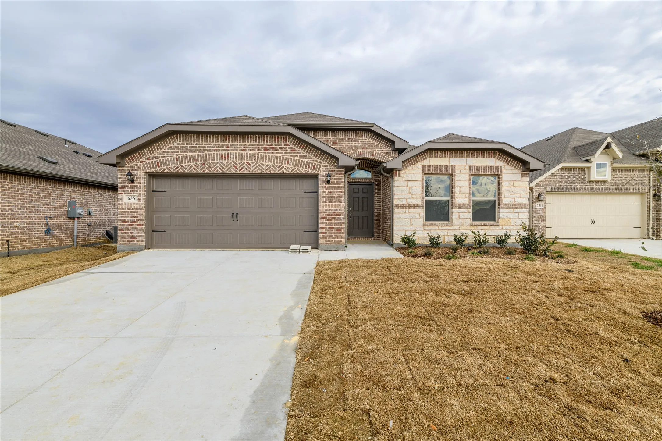 Single Family Residence For Rent in Denton County , 635 Frio Lane, Aubrey, Texas 76227, 4 Bedroom, 2 Bathroom, 2 Garage spaces, 2,022 Sqft, built in 2022, mls#21370256, Real Estate Agent in Aubrey, Homes For Rent in Denton county, Homes For Rent in Aubrey, Realtor in Aubrey Texas, Real Estate Brokerage Independent Realty Texas, Luminita Cordes Realtor