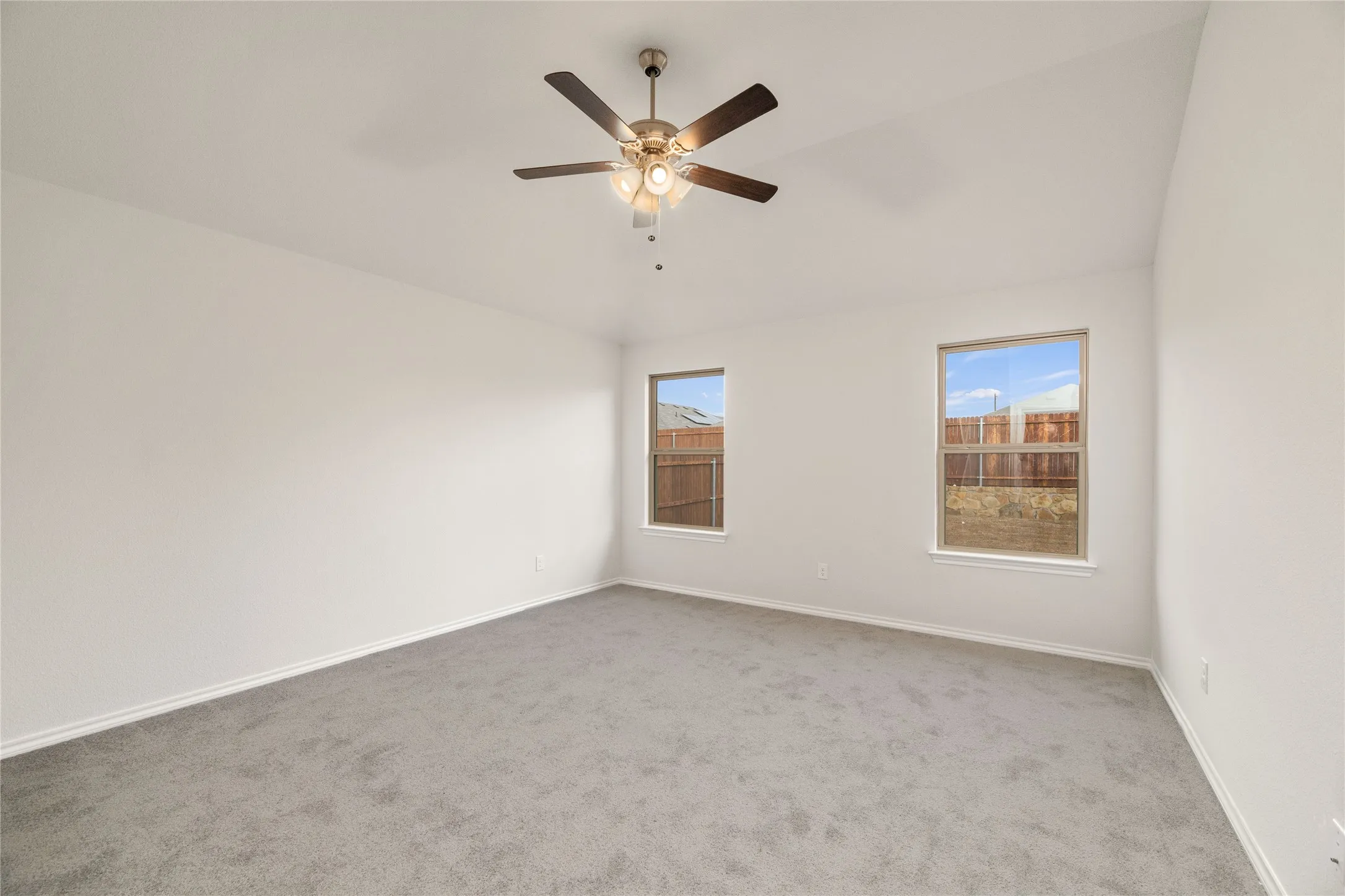 Single Family Residence For Rent in Denton County , 635 Frio Lane, Aubrey, Texas 76227, 4 Bedroom, 2 Bathroom, 2 Garage spaces, 2,022 Sqft, built in 2022, mls#21370256, Real Estate Agent in Aubrey, Homes For Rent in Denton county, Homes For Rent in Aubrey, Realtor in Aubrey Texas, Real Estate Brokerage Independent Realty Texas, Luminita Cordes Realtor