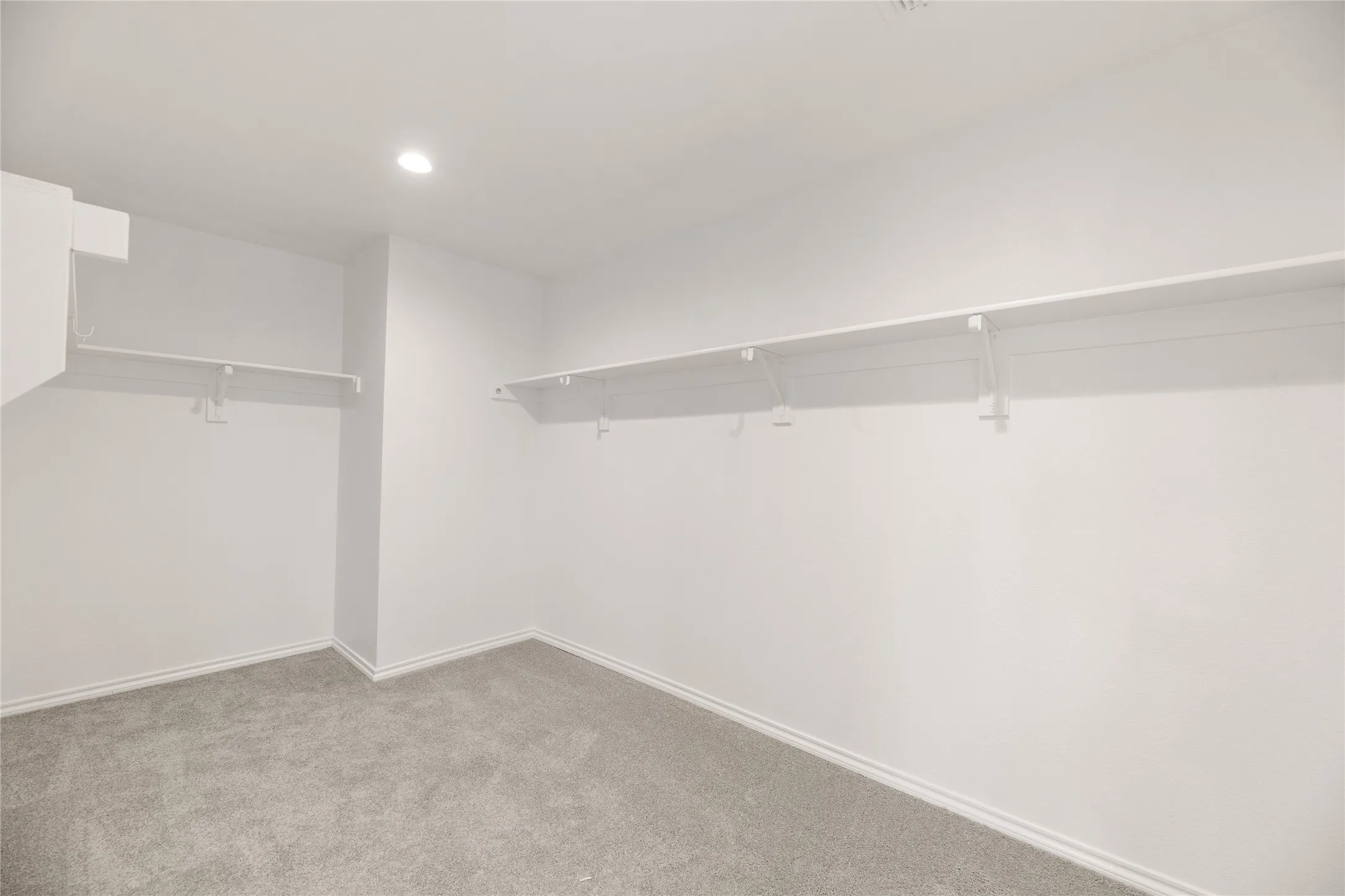 Single Family Residence For Rent in Denton County , 635 Frio Lane, Aubrey, Texas 76227, 4 Bedroom, 2 Bathroom, 2 Garage spaces, 2,022 Sqft, built in 2022, mls#21370256, Real Estate Agent in Aubrey, Homes For Rent in Denton county, Homes For Rent in Aubrey, Realtor in Aubrey Texas, Real Estate Brokerage Independent Realty Texas, Luminita Cordes Realtor