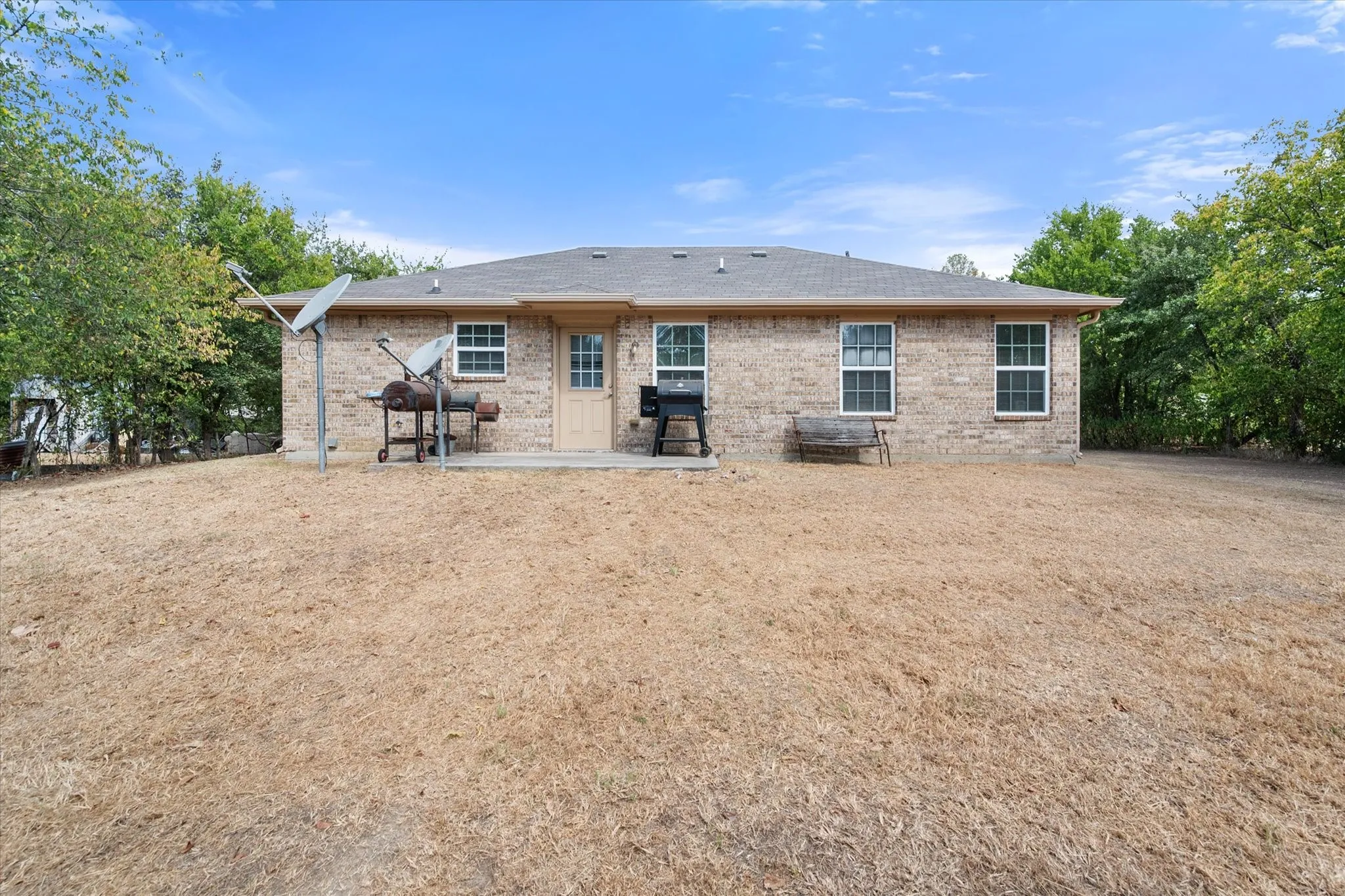 Single Family Residence For Sale in Navarro County , 700 Cypress Avenue, Corsicana, Texas 75110, 2 Bedroom, 1 Bathroom, Garage spaces, 1,161 Sqft, built in 2016, mls#21372175, Real Estate Agent in Corsicana, Homes For Sale in Navarro county, Homes For Sale in Corsicana, Realtor in Corsicana Texas, Real Estate Brokerage Independent Realty Texas, Luminita Cordes Realtor