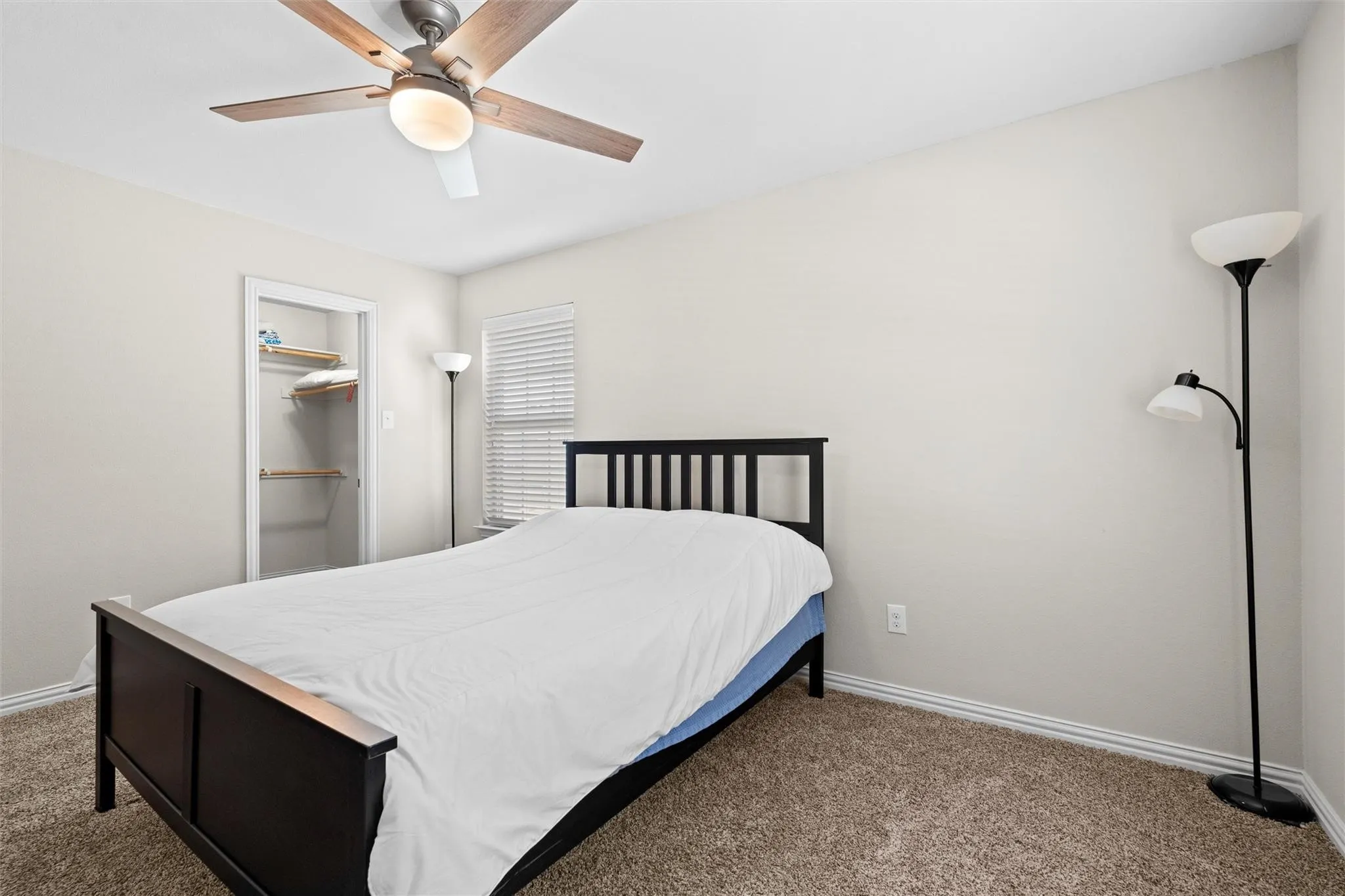 Townhouse For Rent in Tarrant County , 6900 Carrington Lane, Fort Worth, Texas 76137, 3 Bedroom, 3 Bathroom, 2 Garage spaces, 1,491 Sqft, built in 2013, mls#21369483, Real Estate Agent in Fort Worth, Homes For Rent in Tarrant county, Homes For Rent in Fort Worth, Realtor in Fort Worth Texas, Real Estate Brokerage Independent Realty Texas, Luminita Cordes Realtor