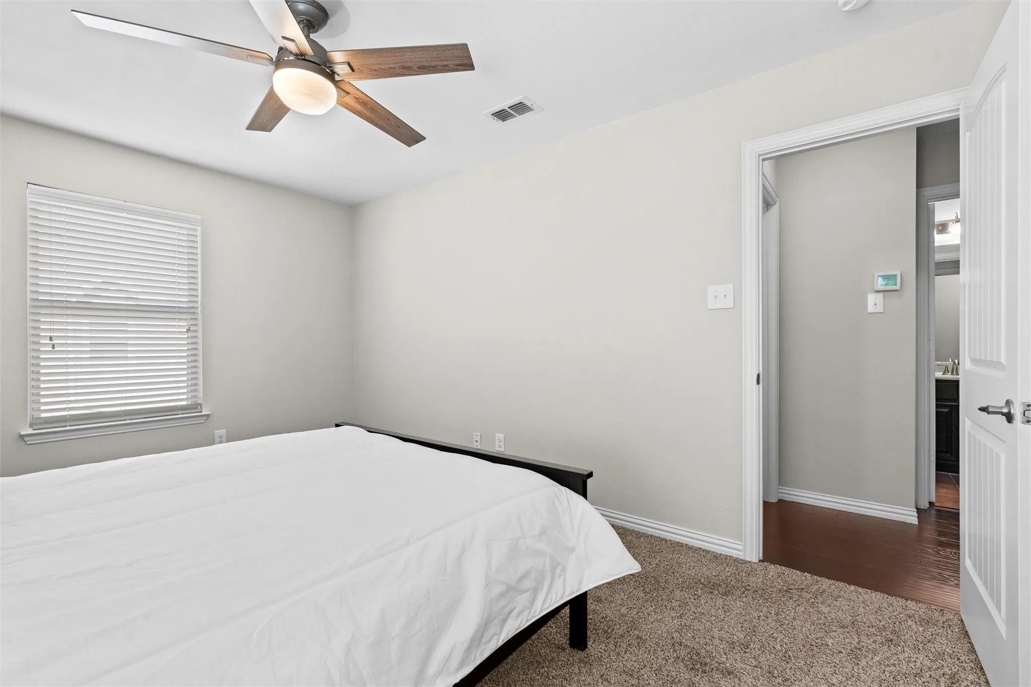 Townhouse For Rent in Tarrant County , 6900 Carrington Lane, Fort Worth, Texas 76137, 3 Bedroom, 3 Bathroom, 2 Garage spaces, 1,491 Sqft, built in 2013, mls#21369483, Real Estate Agent in Fort Worth, Homes For Rent in Tarrant county, Homes For Rent in Fort Worth, Realtor in Fort Worth Texas, Real Estate Brokerage Independent Realty Texas, Luminita Cordes Realtor