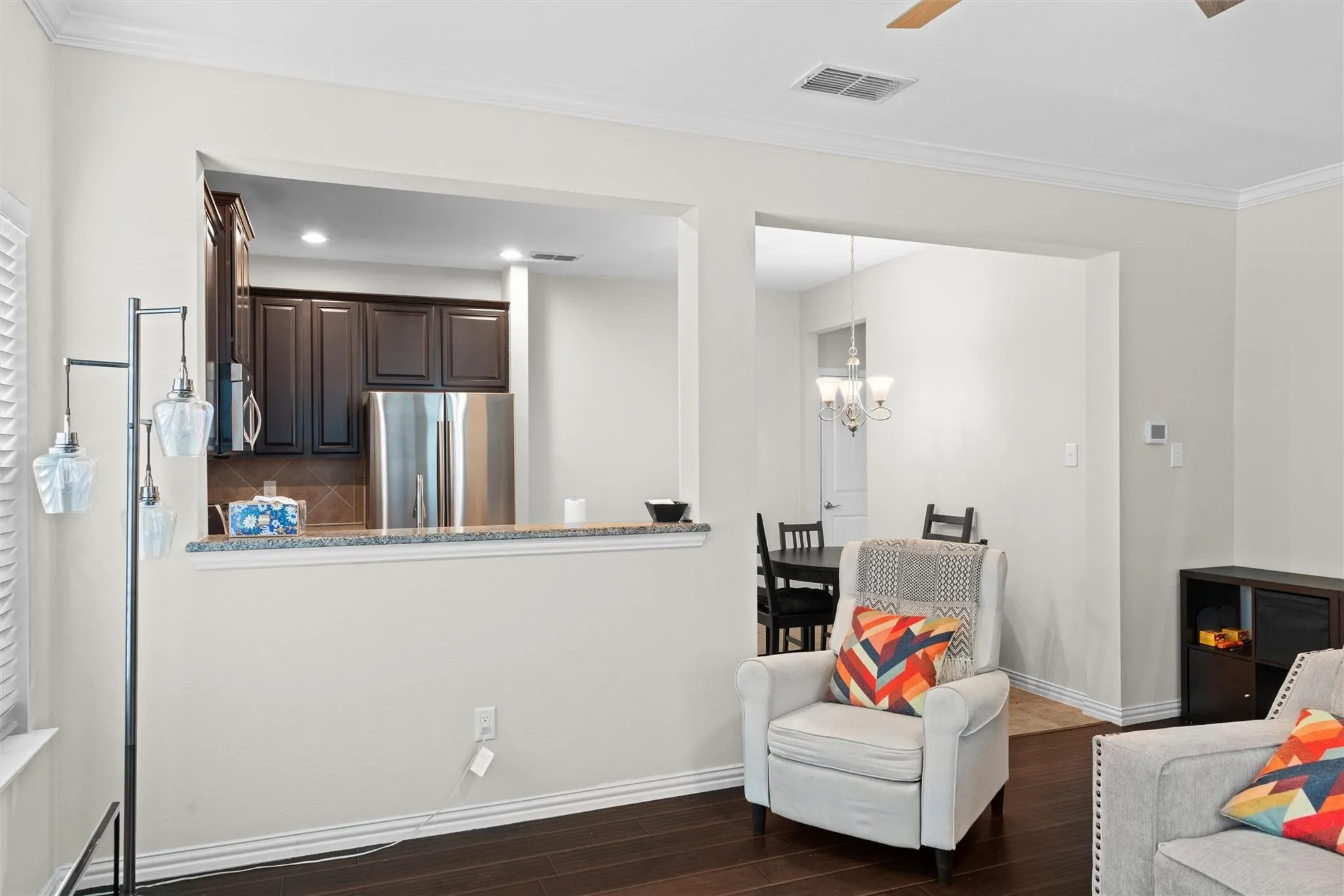 Townhouse For Rent in Tarrant County , 6900 Carrington Lane, Fort Worth, Texas 76137, 3 Bedroom, 3 Bathroom, 2 Garage spaces, 1,491 Sqft, built in 2013, mls#21369483, Real Estate Agent in Fort Worth, Homes For Rent in Tarrant county, Homes For Rent in Fort Worth, Realtor in Fort Worth Texas, Real Estate Brokerage Independent Realty Texas, Luminita Cordes Realtor